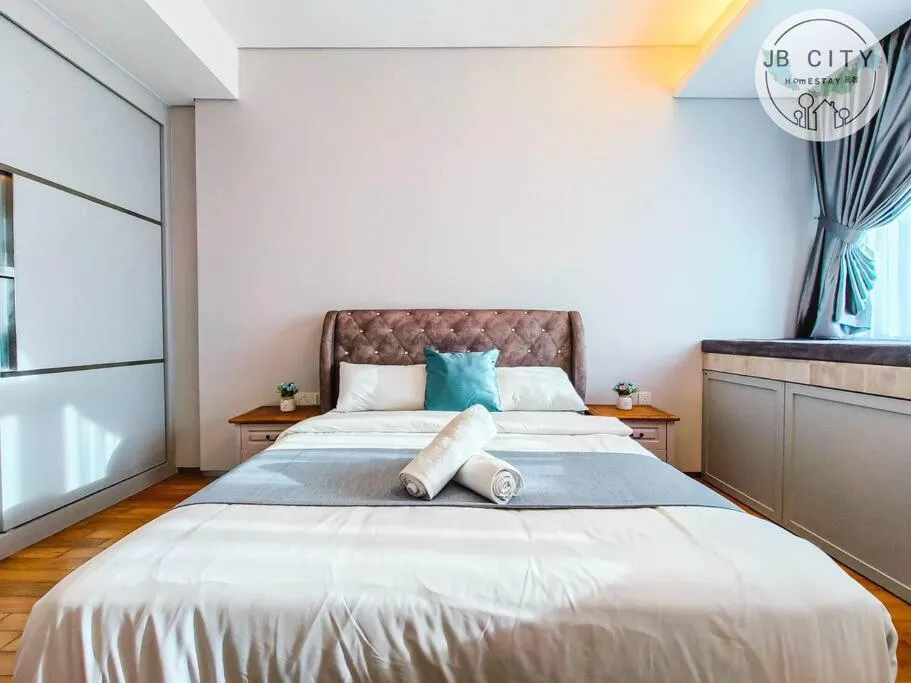 Bed in Pine Tree Suites by RR JBcity