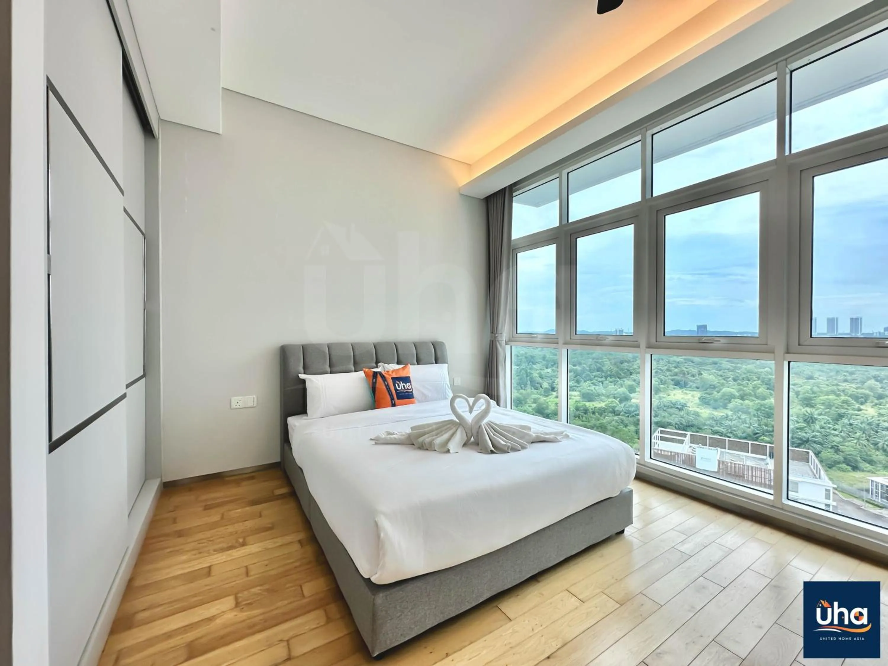 Bed in Pine Tree Suites by RR JBcity