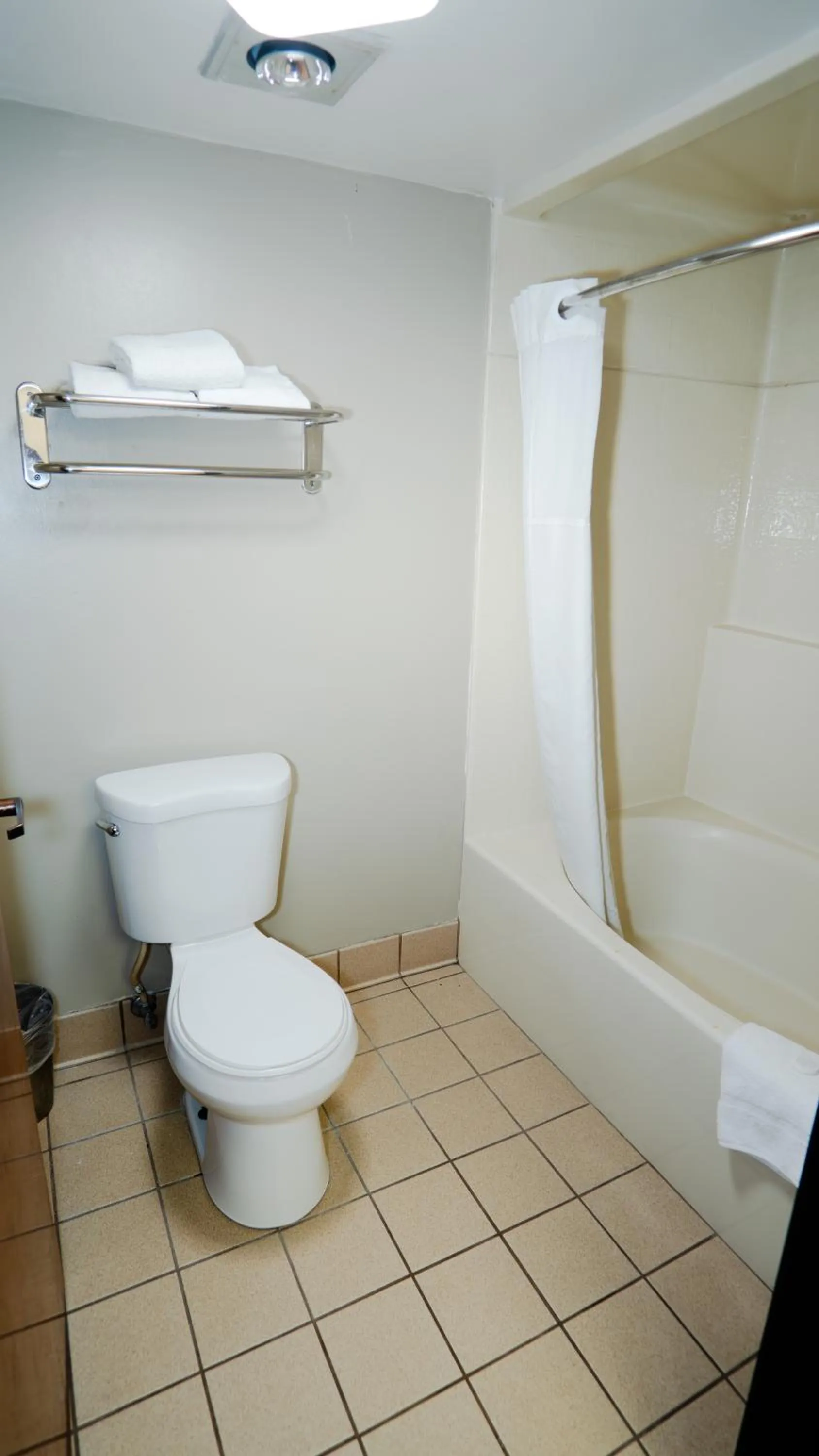 Shower in Motel 6 Victorville, CA - Civic Center - Route 66