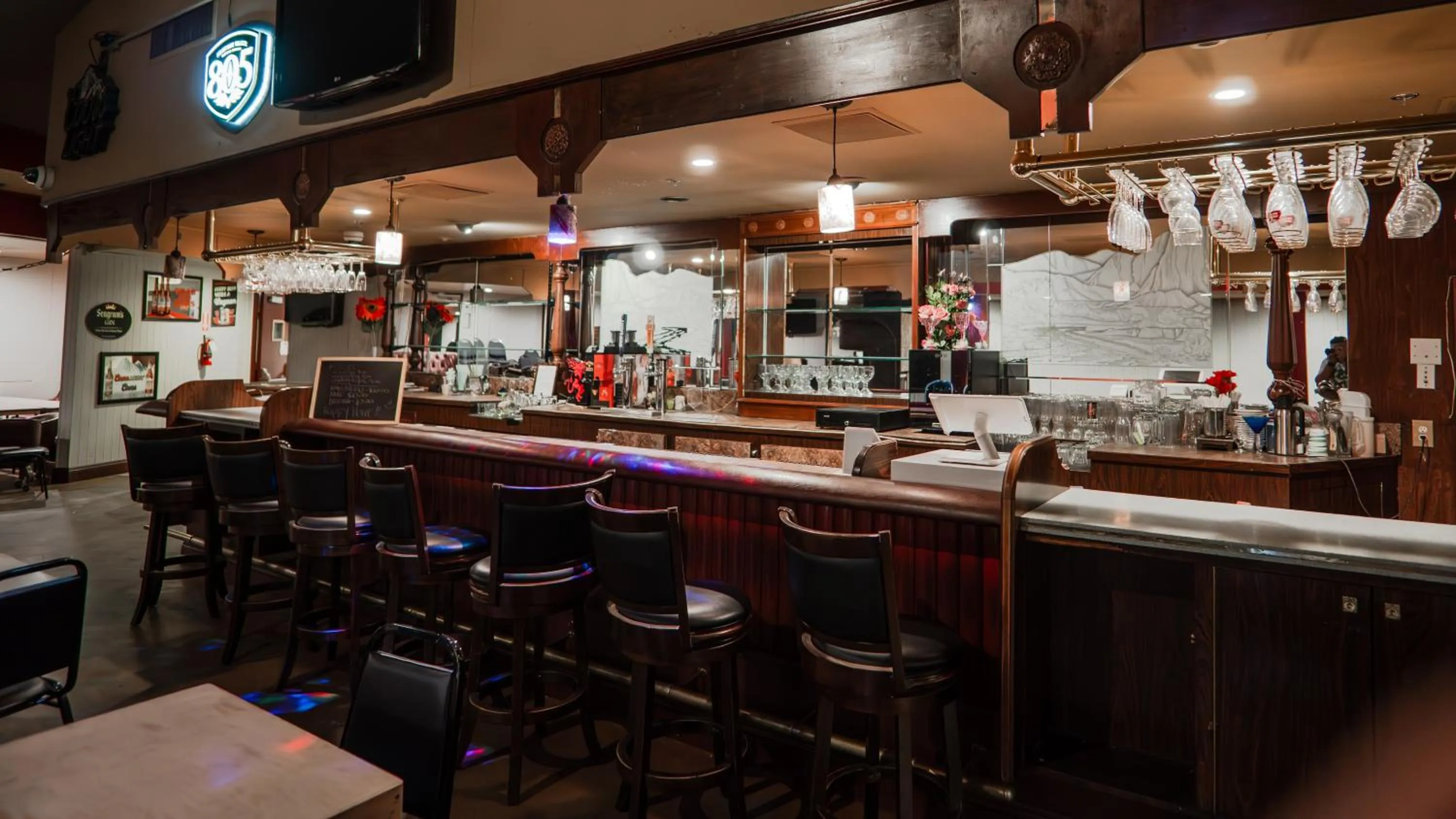 Lounge or bar in Motel 6 Victorville, CA - Civic Center - Route 66