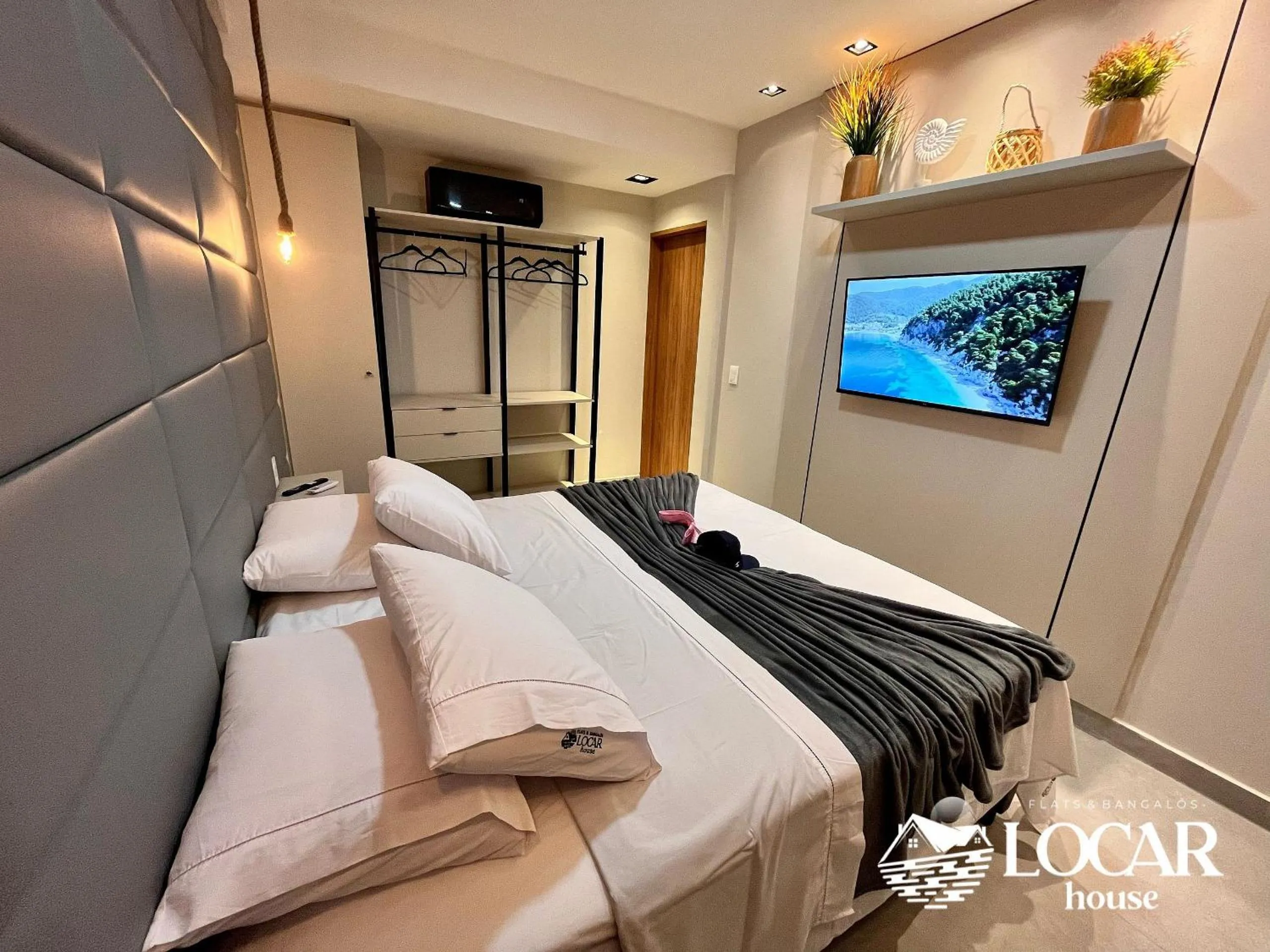 Photo of the whole room, Bed in Flat Luxo com piscina privativa Resort île de Pipa - Locar House