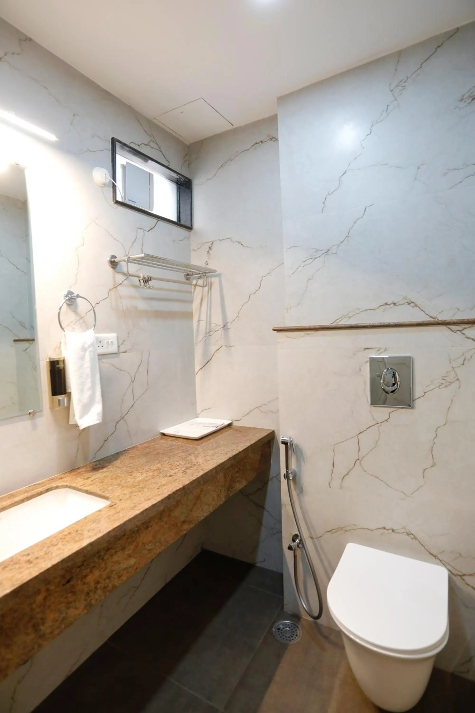 Bathroom in Hotel Dolphin International