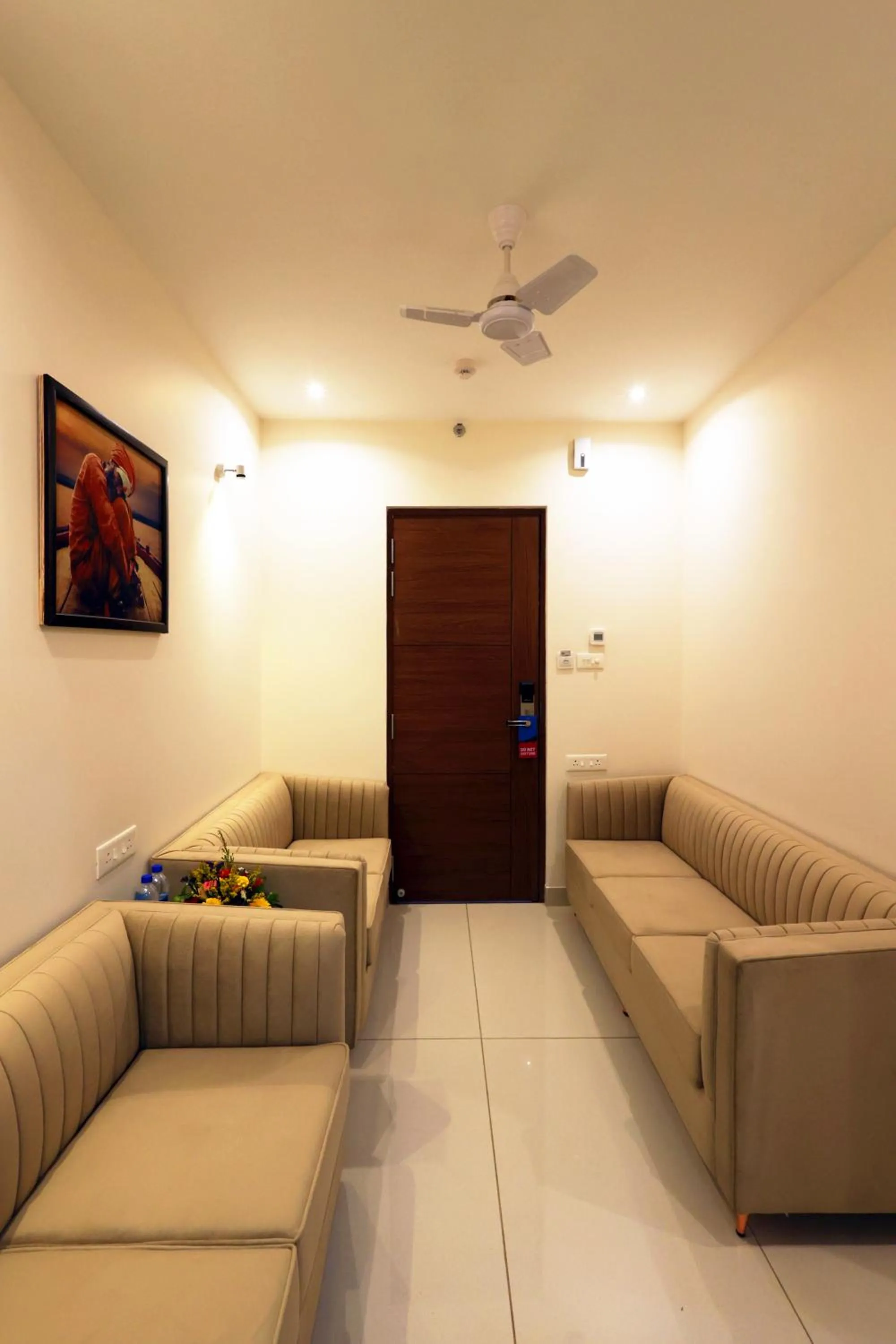 Seating area in Hotel Dolphin International