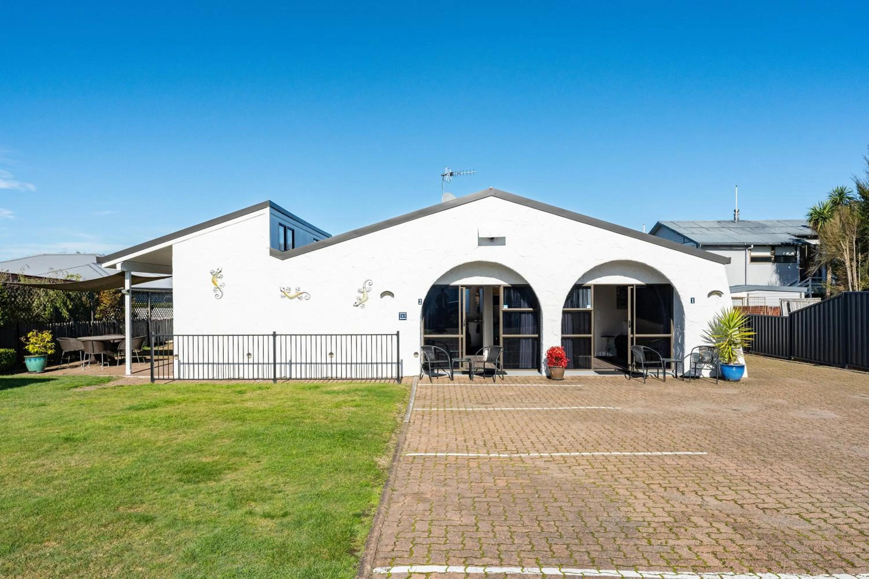 Property building in Central Inn Taupo