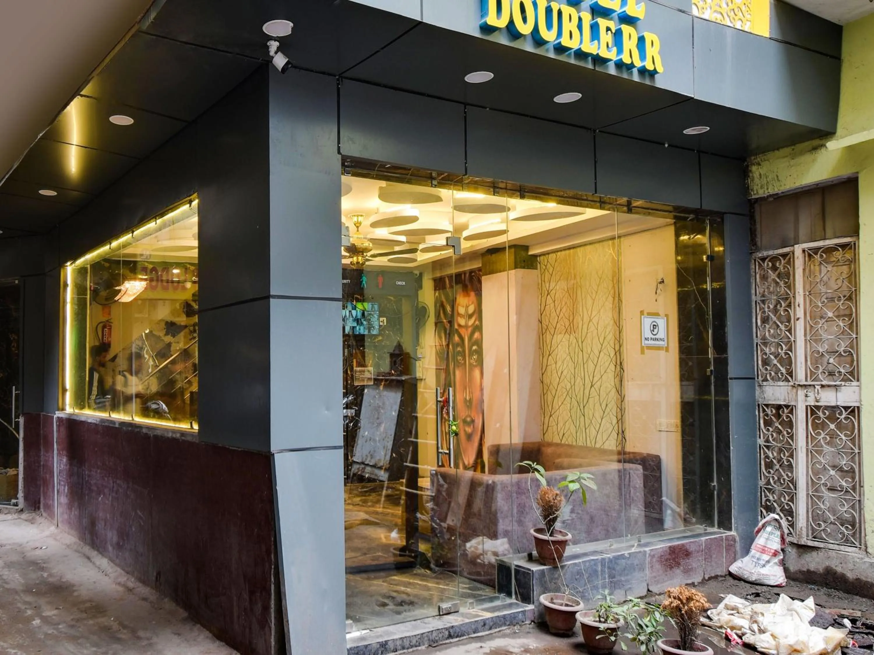 Facade/entrance in Hotel O Double RR