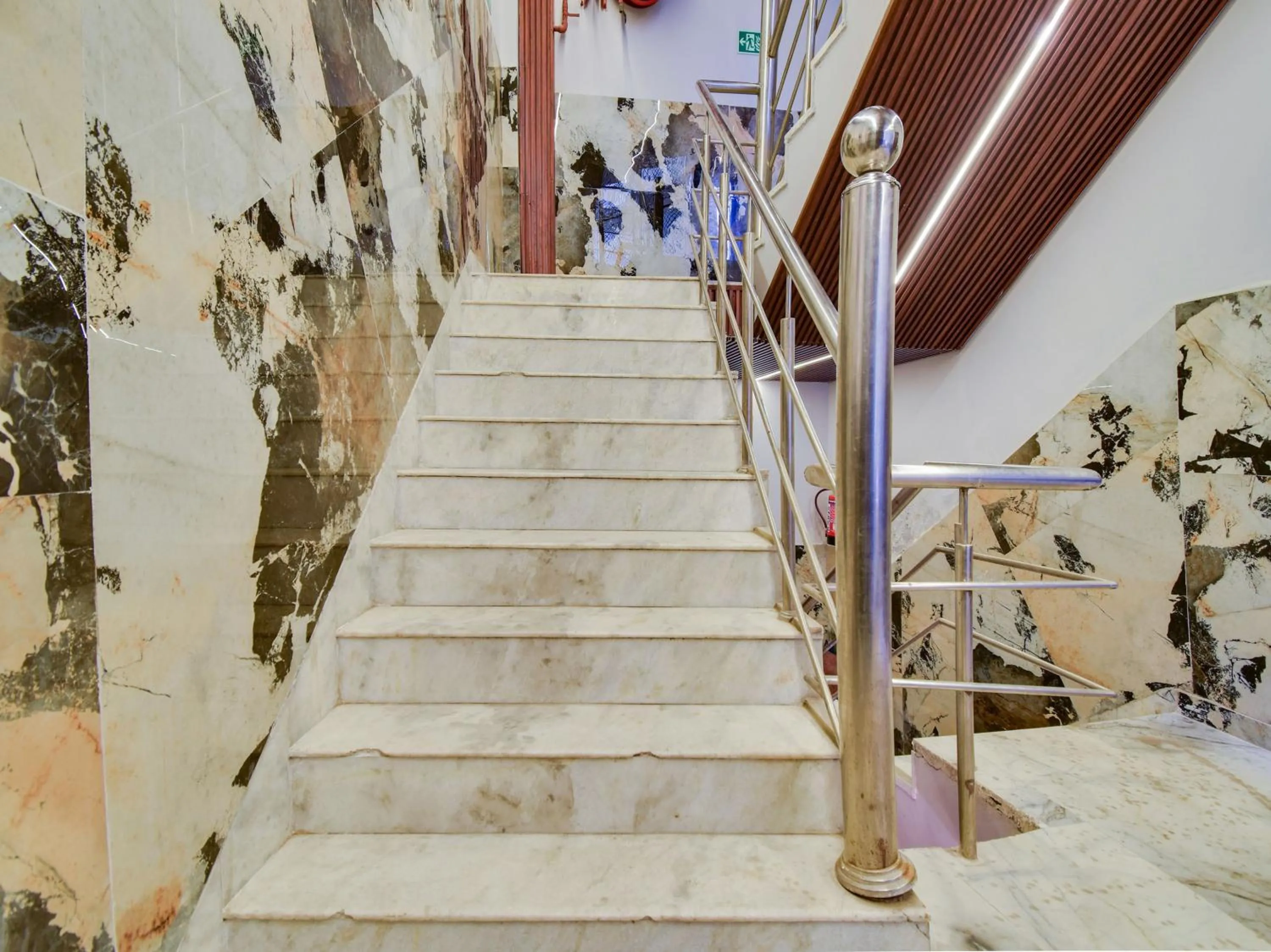 Lobby or reception in Hotel O Double RR