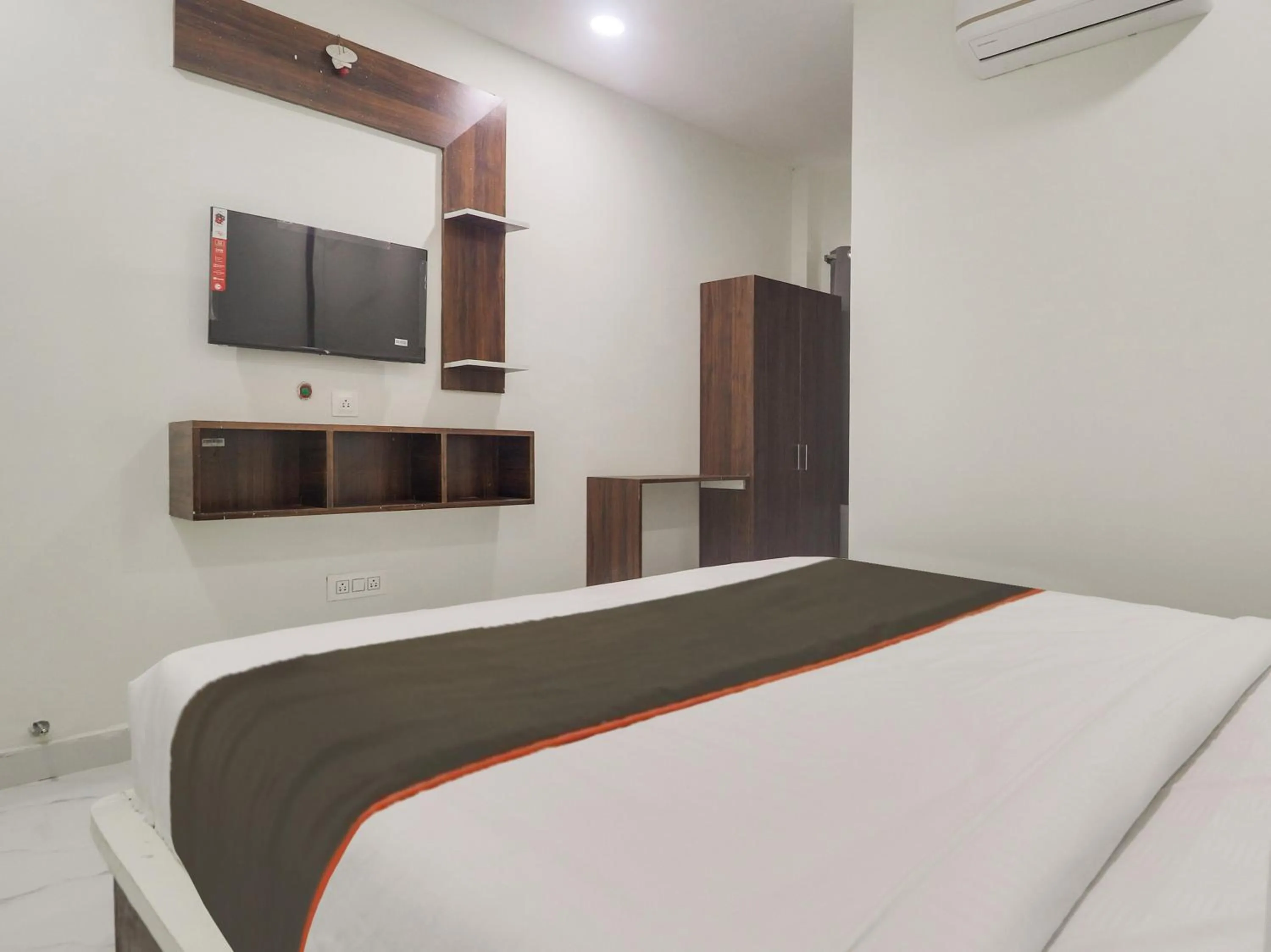 Bedroom, Bed in Collection O RB GRAND @ KOMPALLY