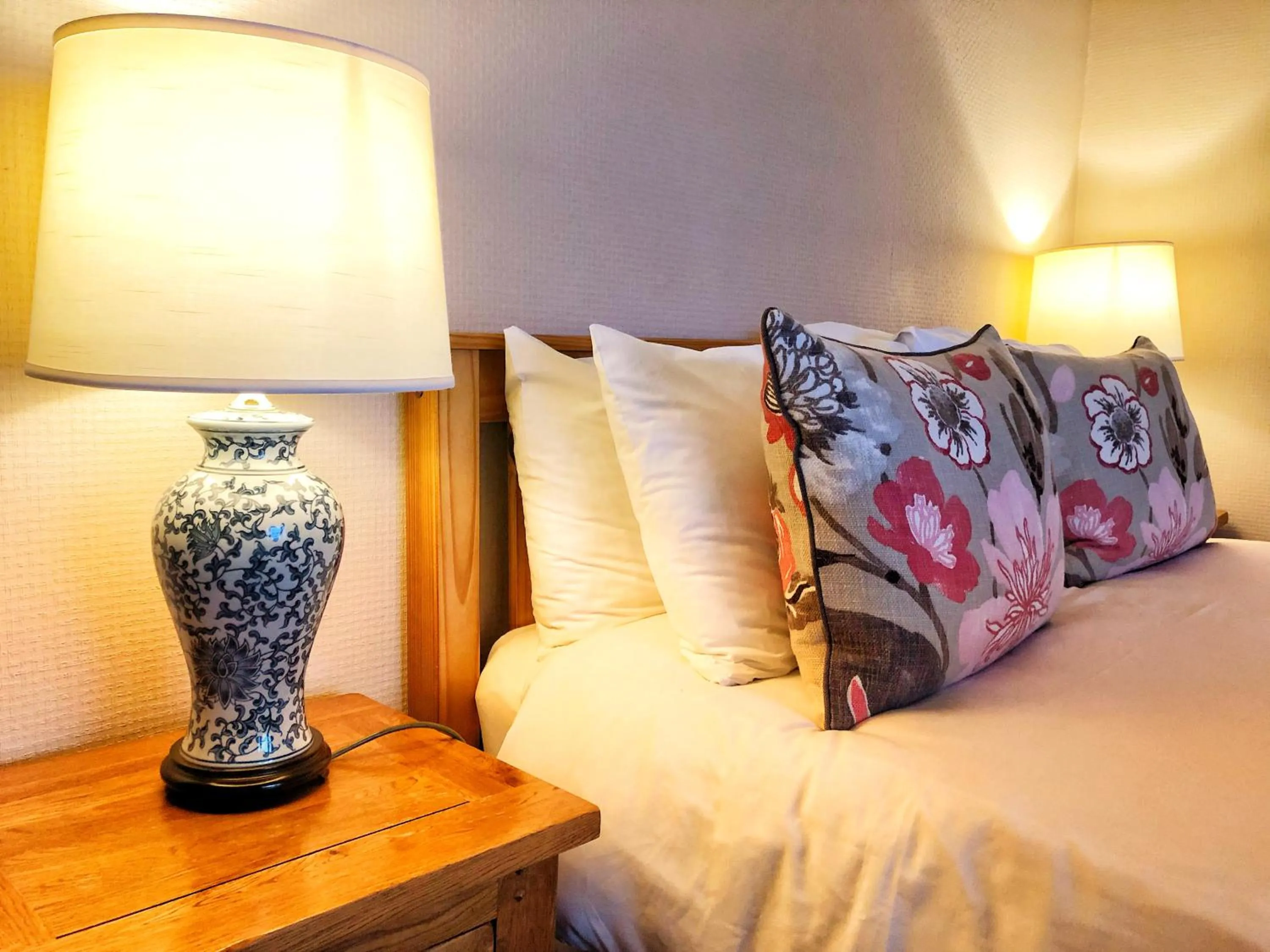 Bed in The Arran Lodge & Arran Sleep Huts