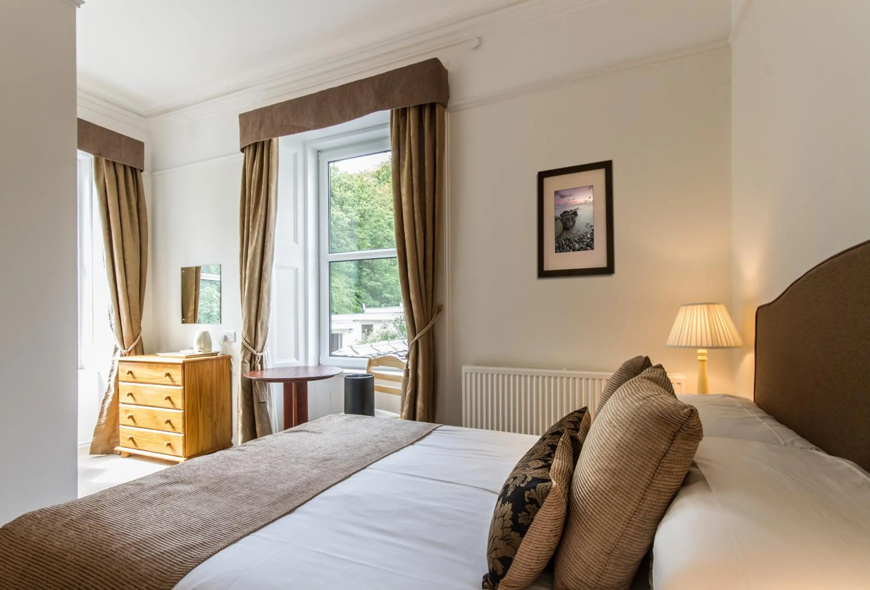 Day, Bed in The Arran Lodge & Arran Sleep Huts