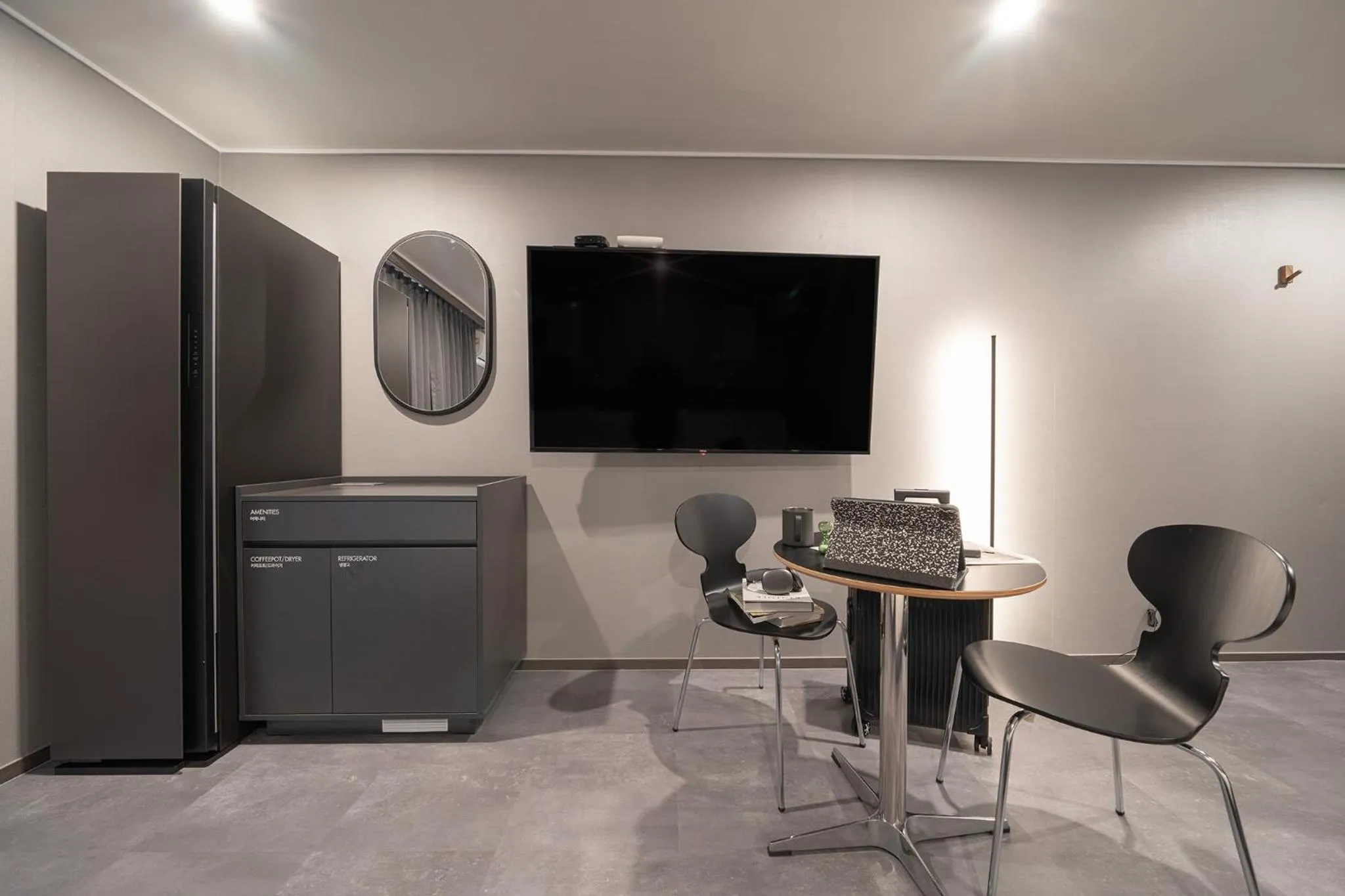 TV and multimedia in Workers Hotel Ansan by Aank