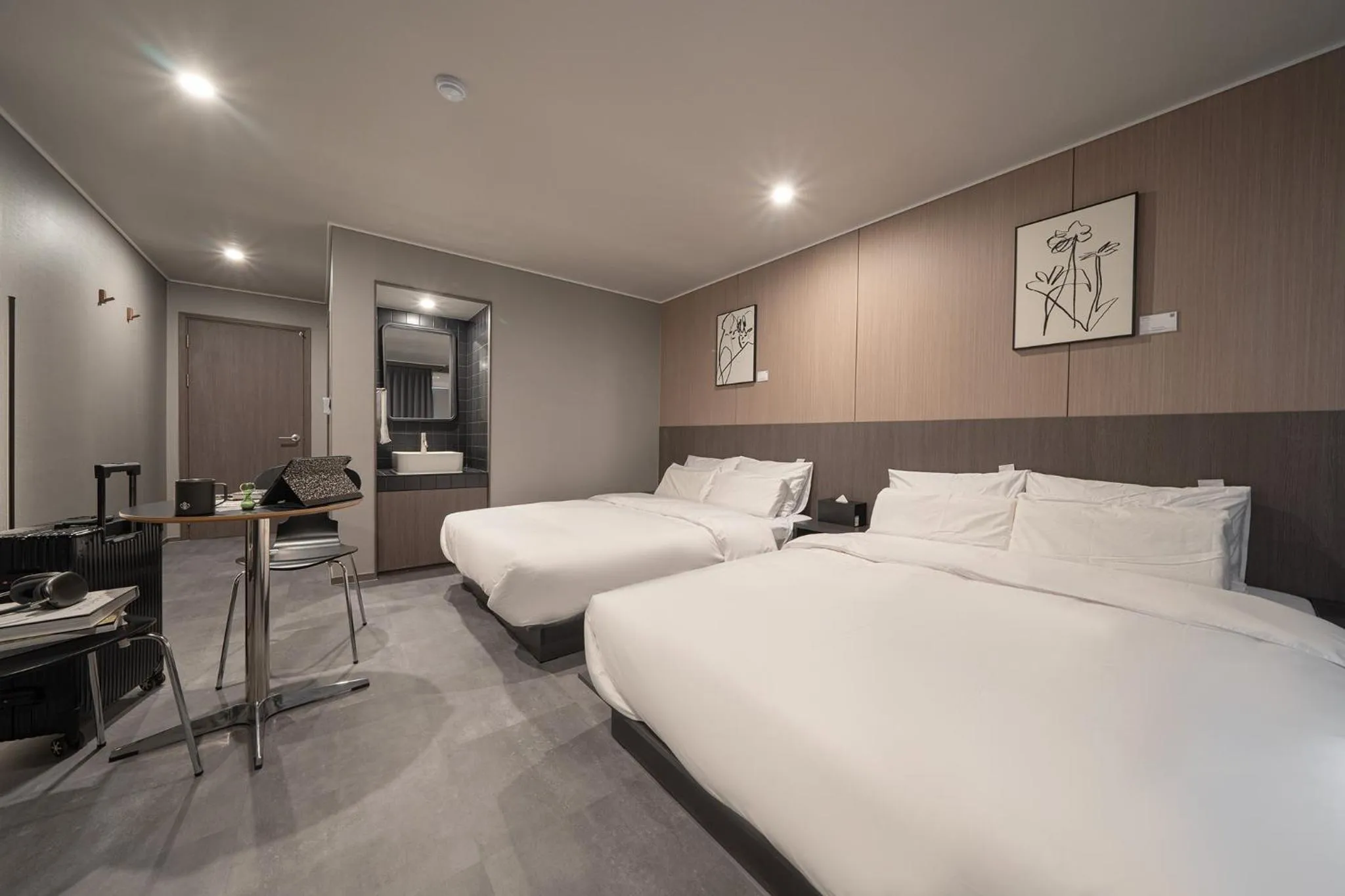 Bed in Workers Hotel Ansan by Aank