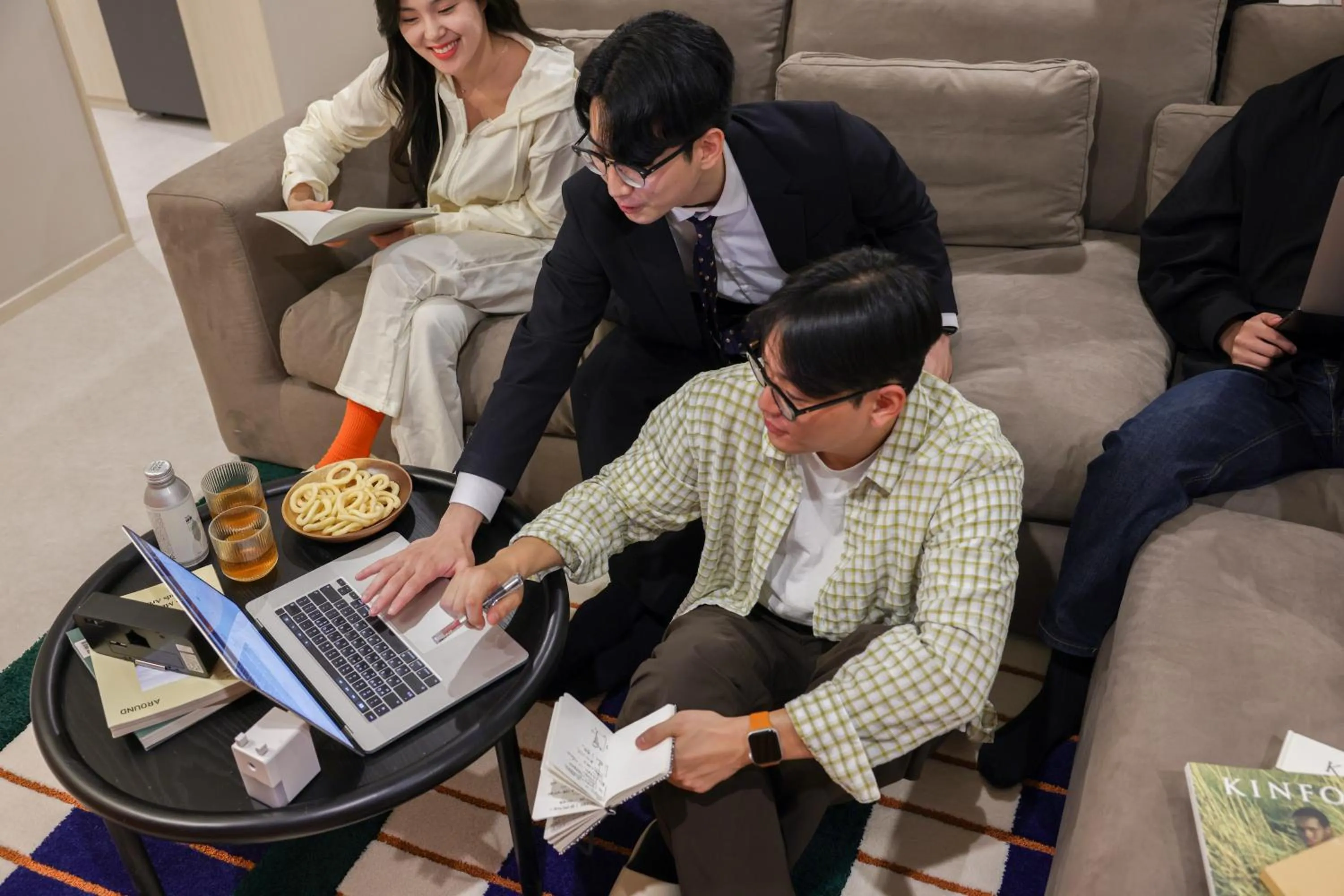 People in Workers Hotel Ansan by Aank