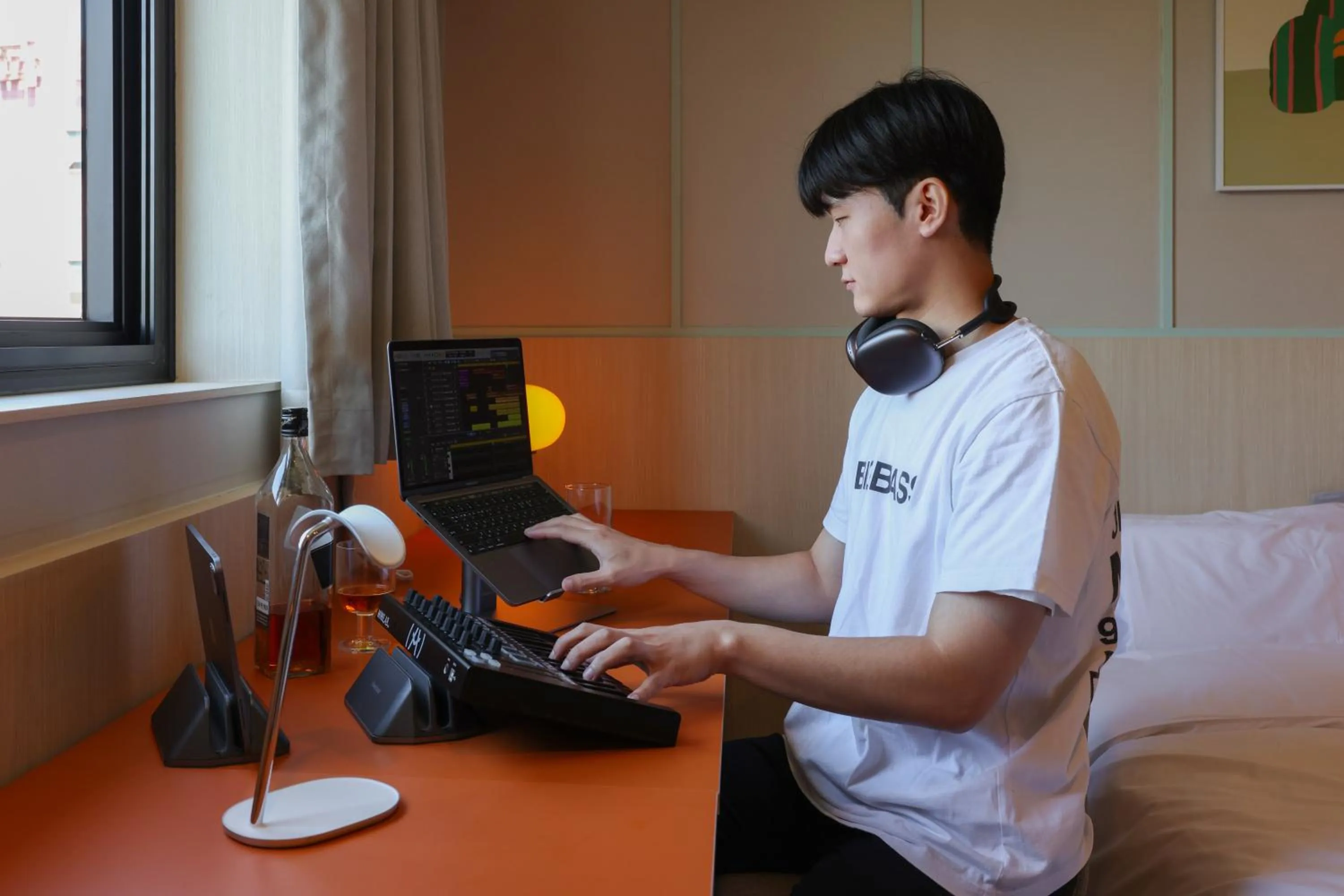 People in Workers Hotel Ansan by Aank