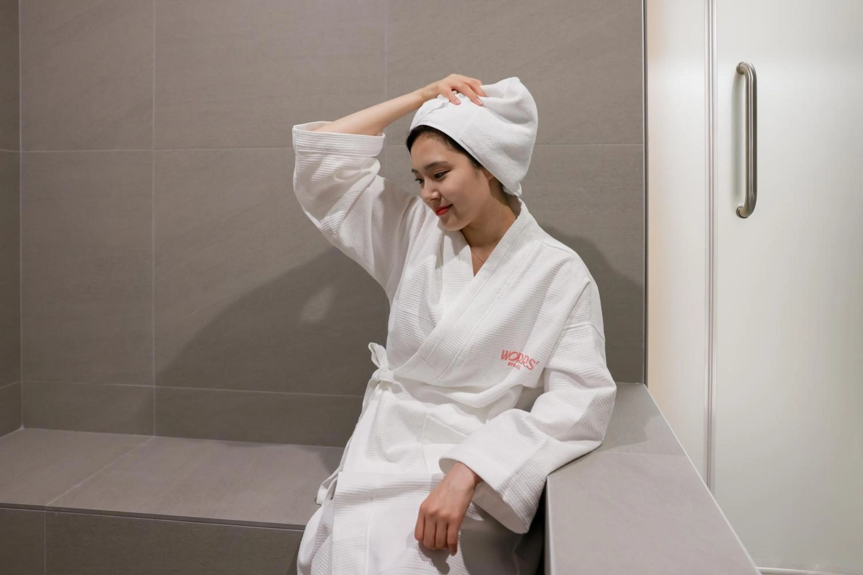 People in Workers Hotel Ansan by Aank