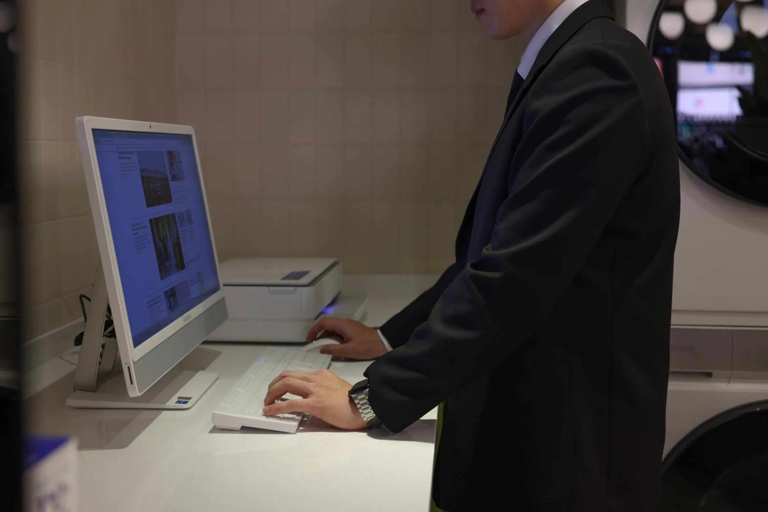 People in Workers Hotel Ansan by Aank