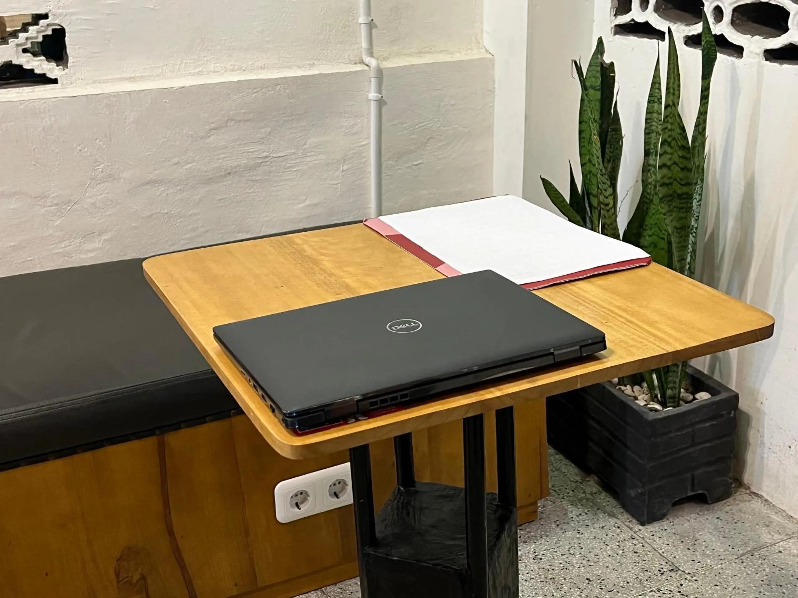 Lobby or reception in Hotel O Wisma Aliyah Near Sidrap