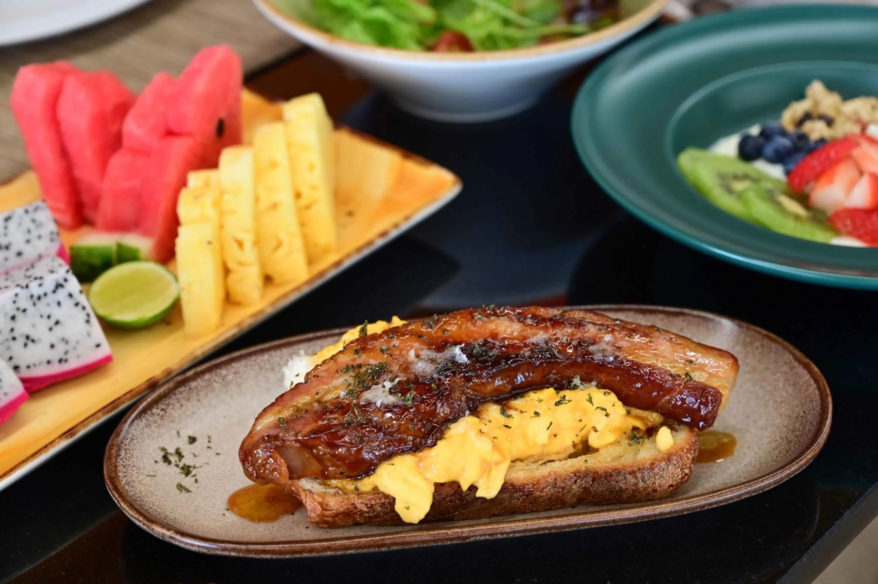 Food and drinks in Floral Court Hotel & Residence Sukhumvit 13