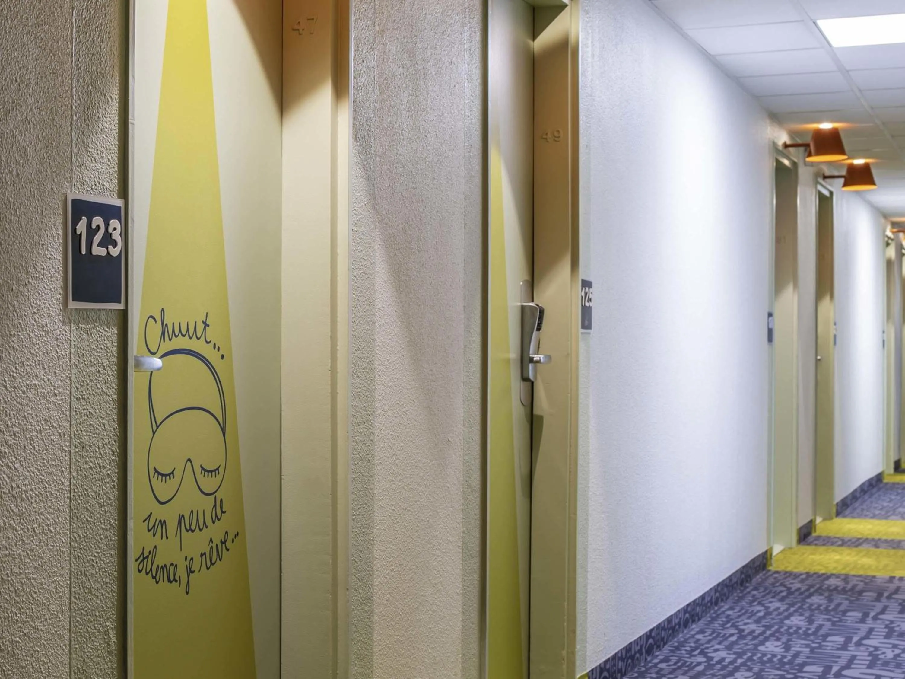 Bedroom in ibis budget Amboise