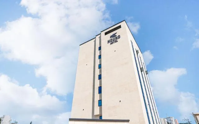 Property building in Hound Hotel Gijang Osiria