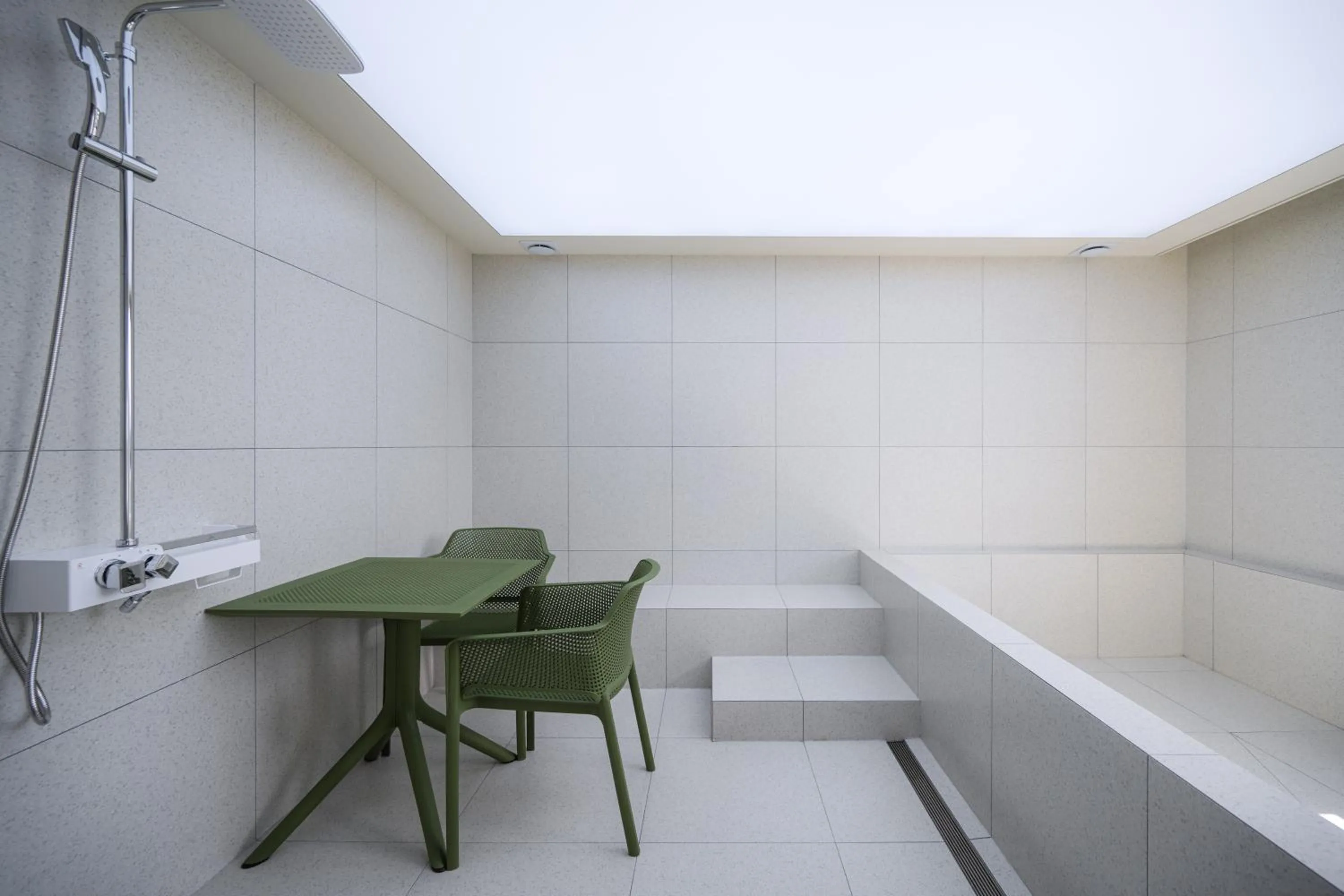 Hound Hotel Gijang Osiria