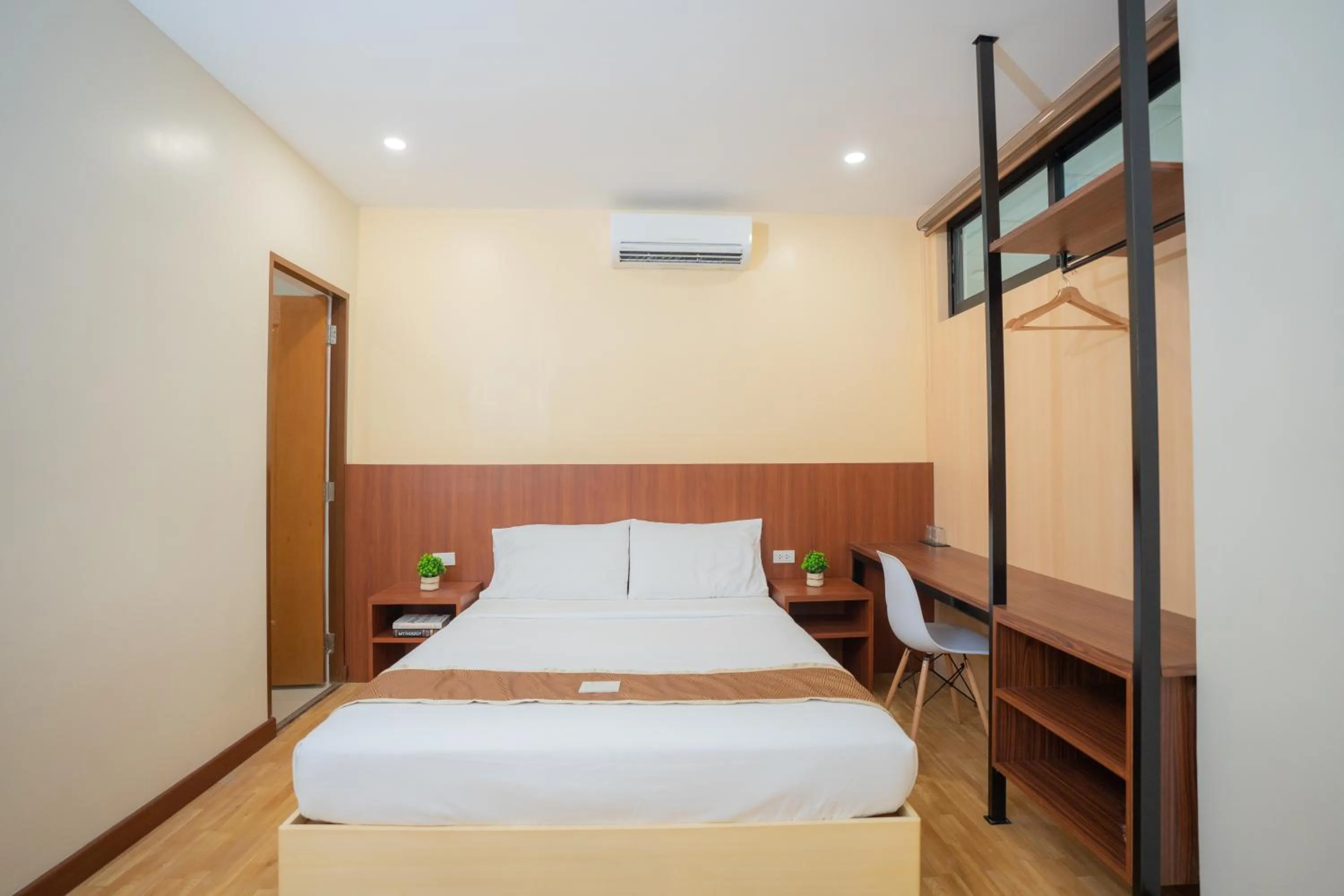 Bed in Sundaze Dormitel