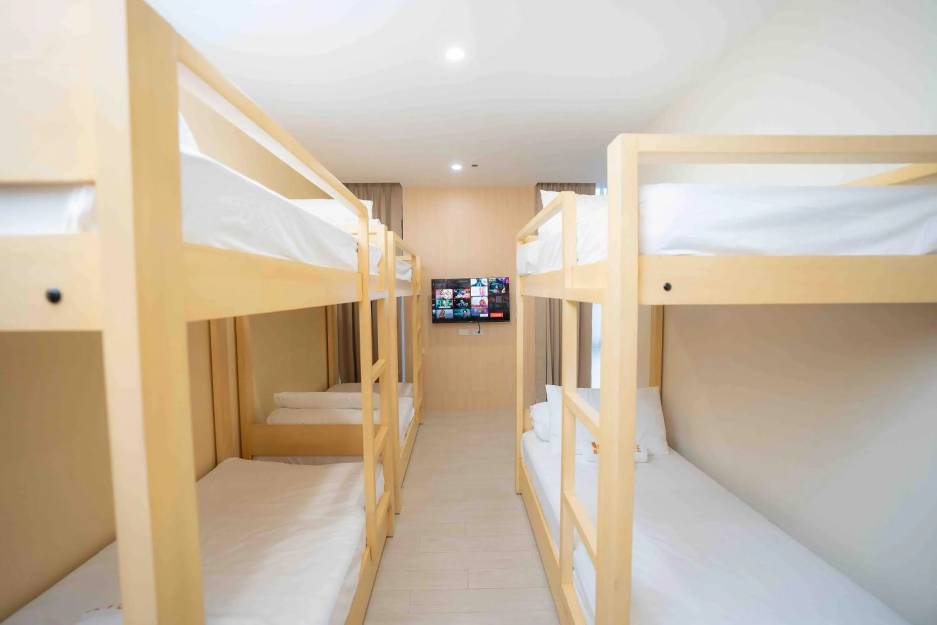 Bed in Sundaze Dormitel