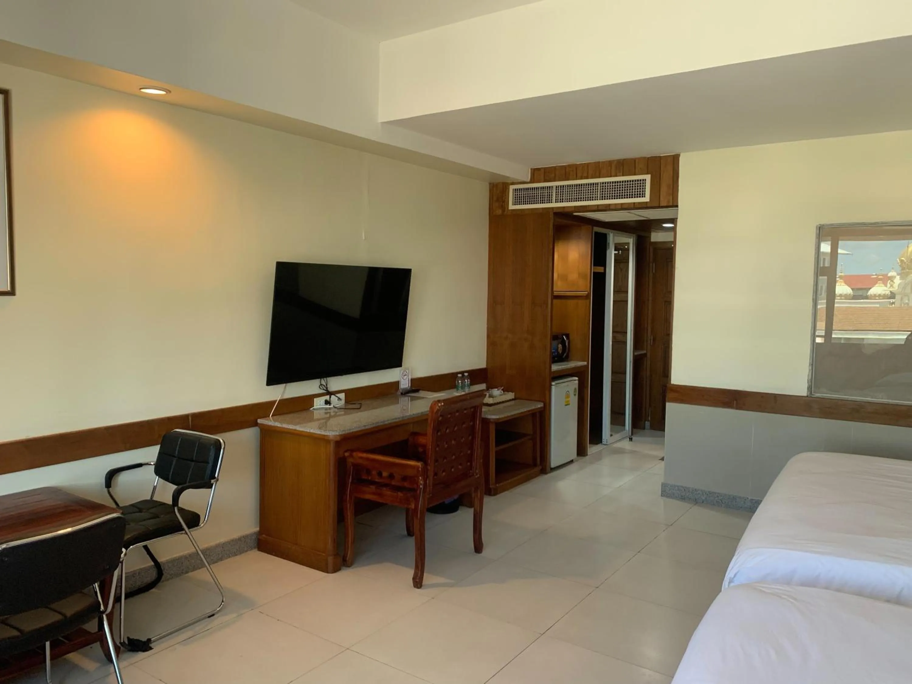 Living room, Bed in Class Boutique Hotel