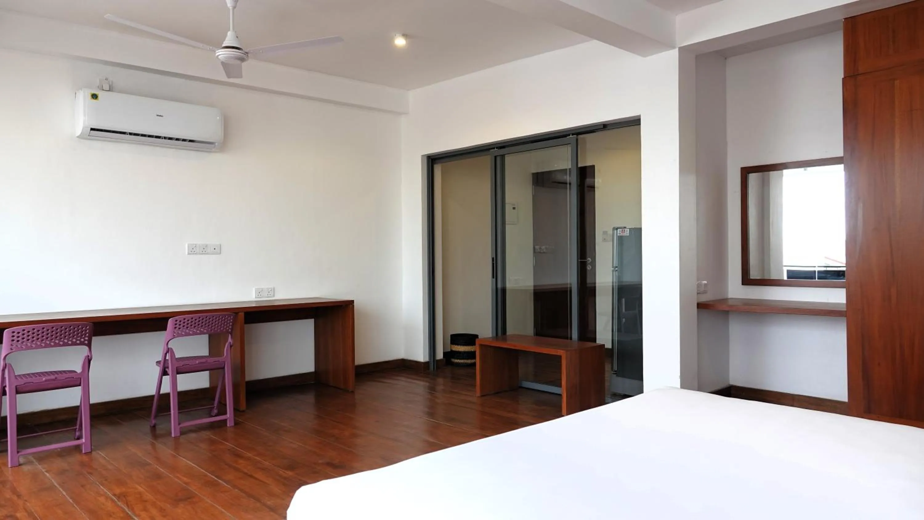 Bed in City Beds Negombo