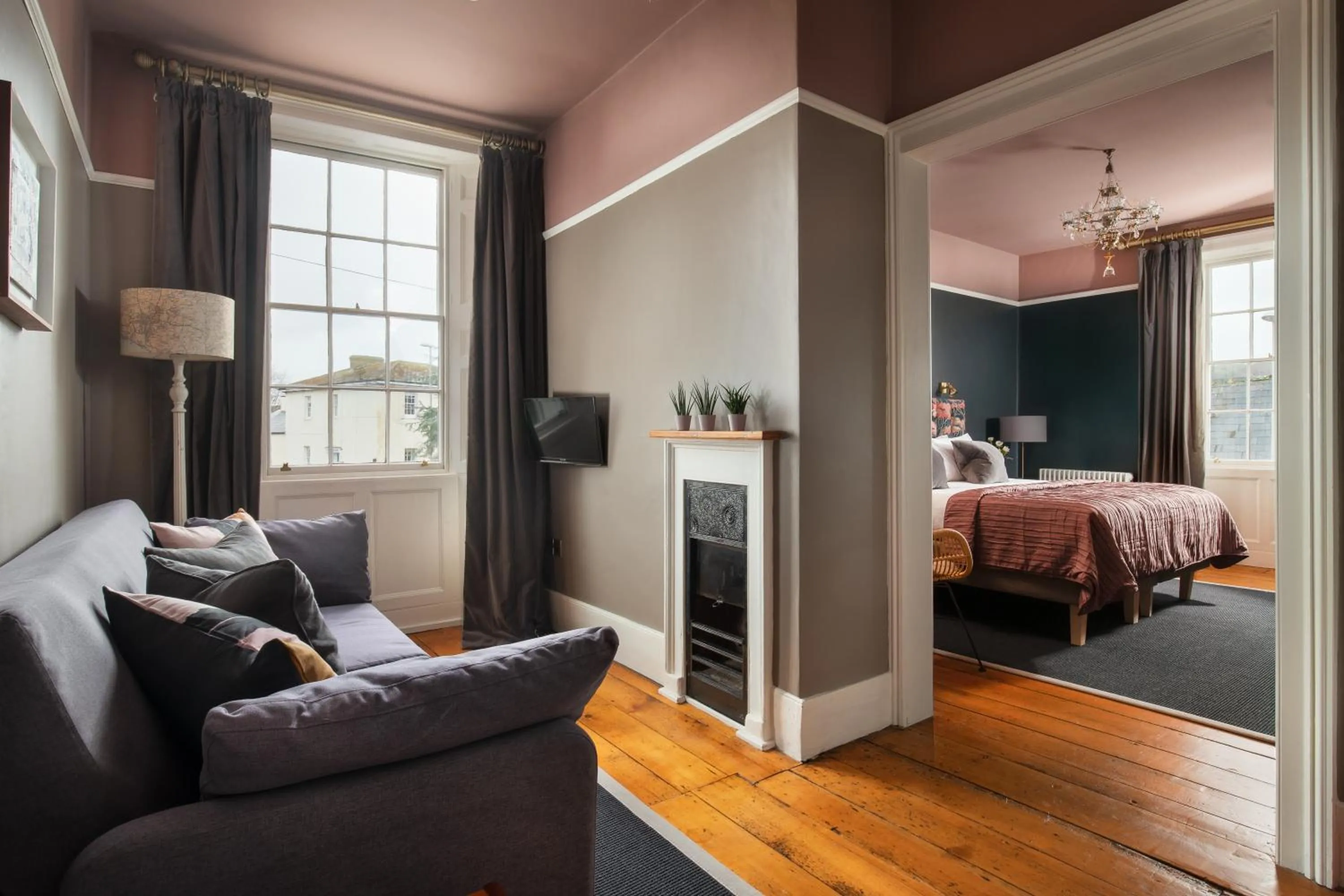 Photo of the whole room in Dorset House