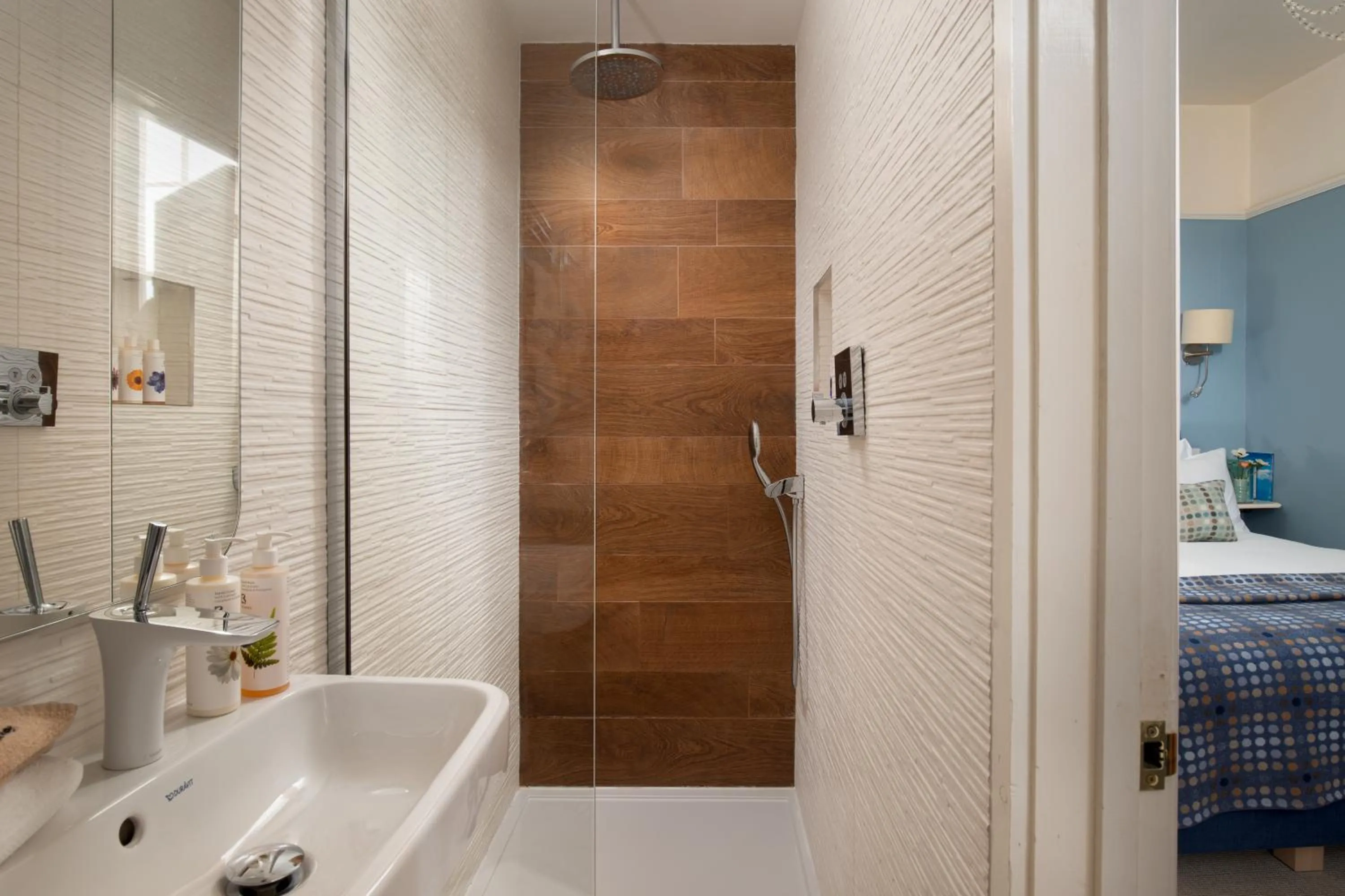 Bathroom in Dorset House