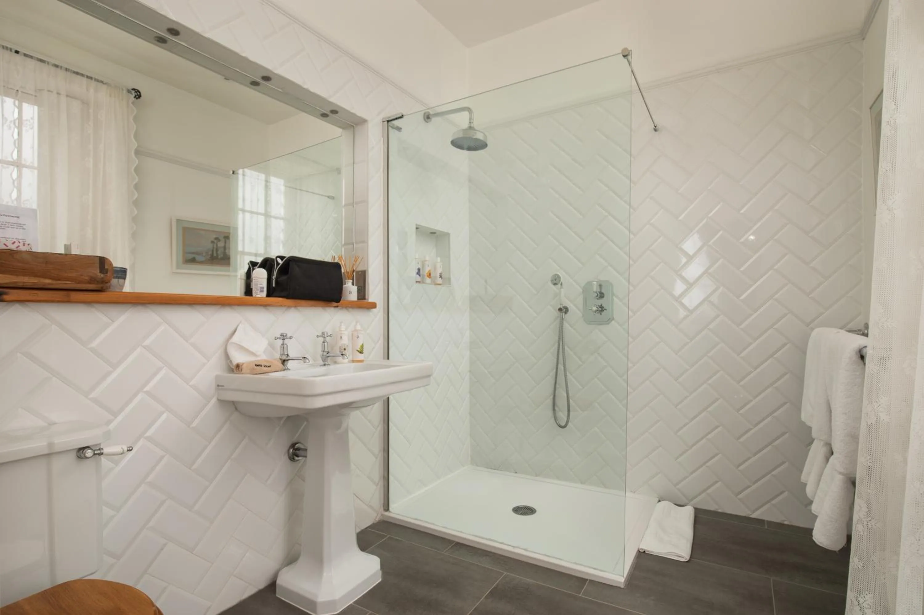 Bathroom in Dorset House