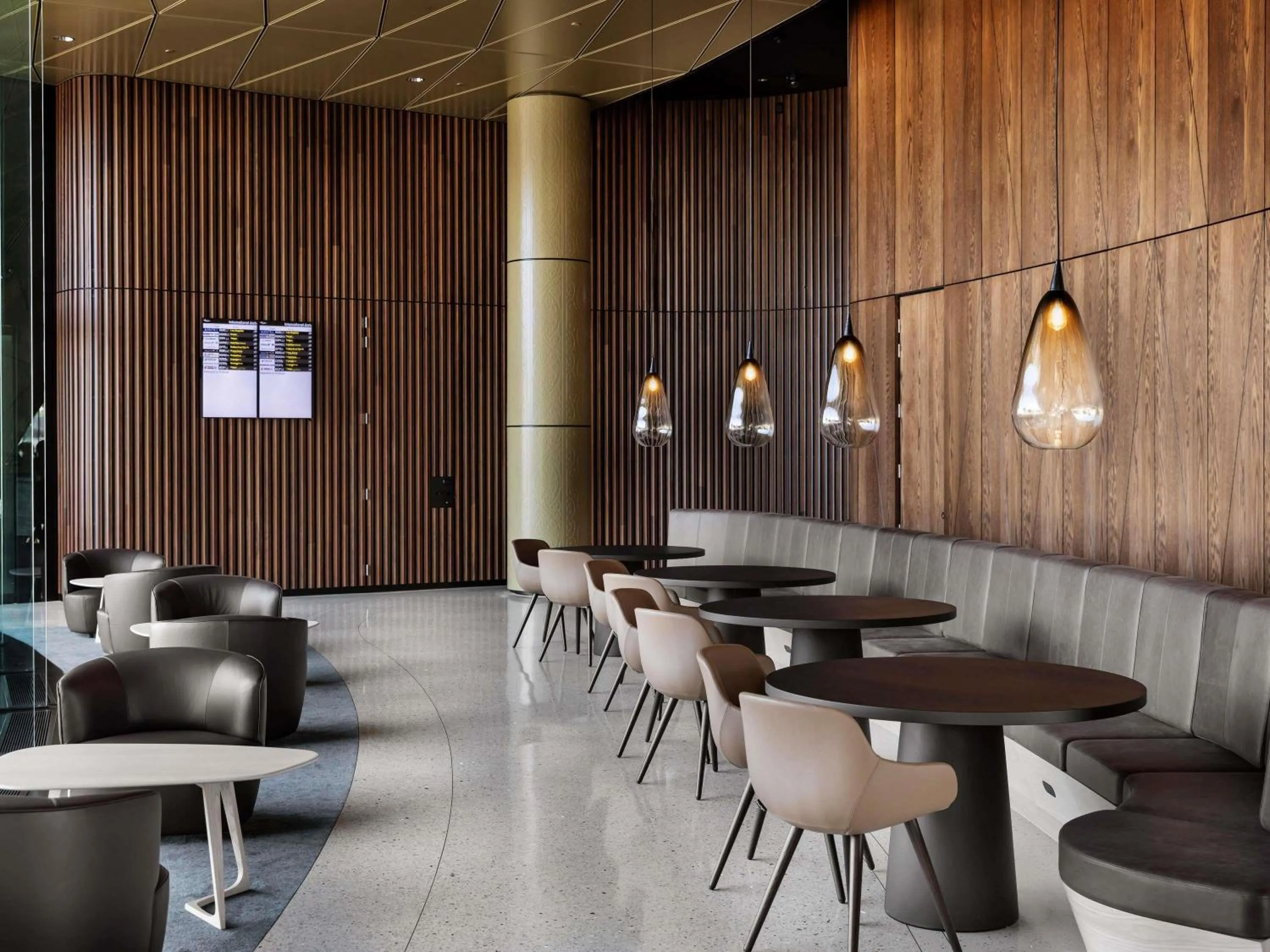 Restaurant/places to eat in Pullman Auckland Airport