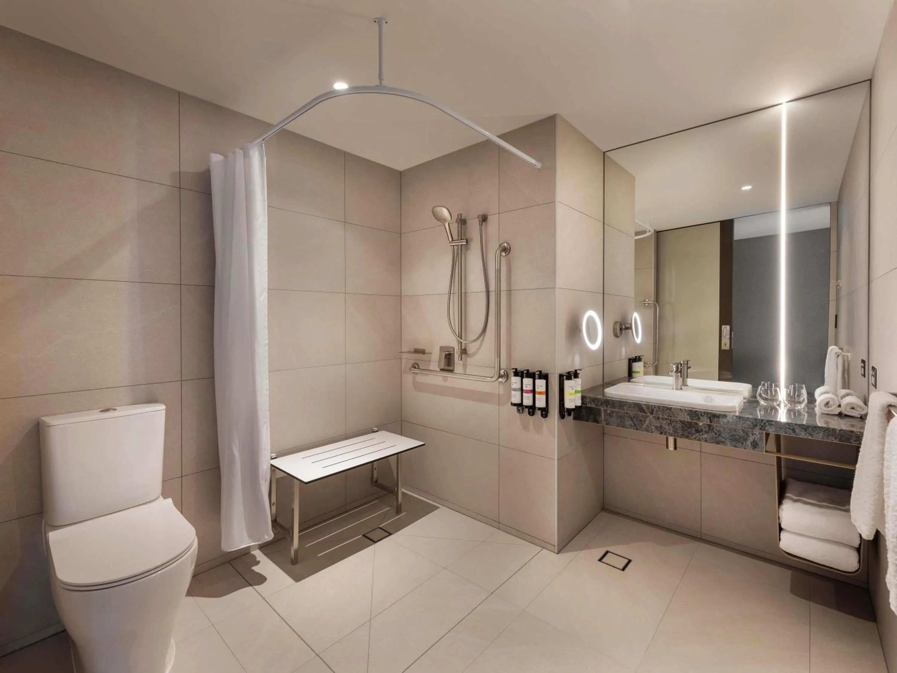 Bedroom in Pullman Auckland Airport