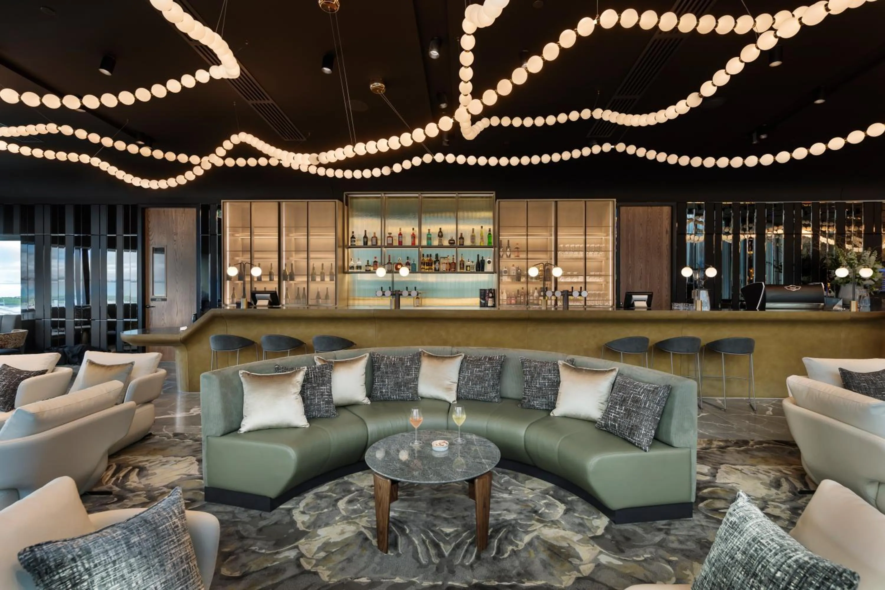 Restaurant/places to eat in Pullman Auckland Airport