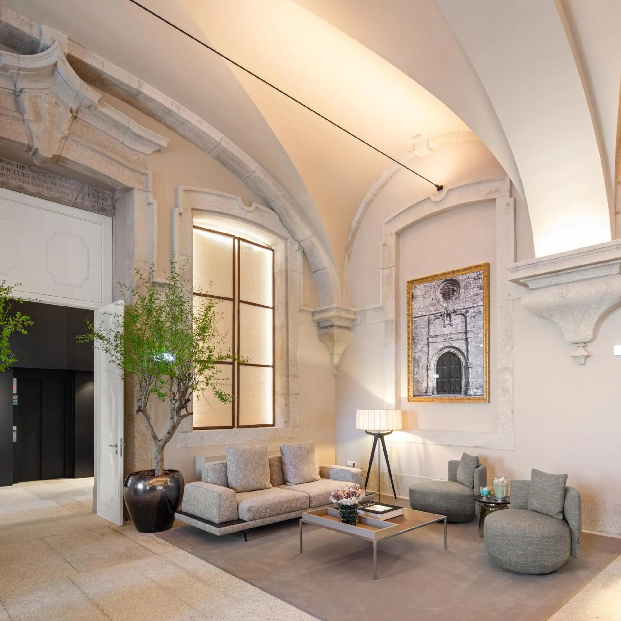 Lounge or bar in The Lince Santa Clara