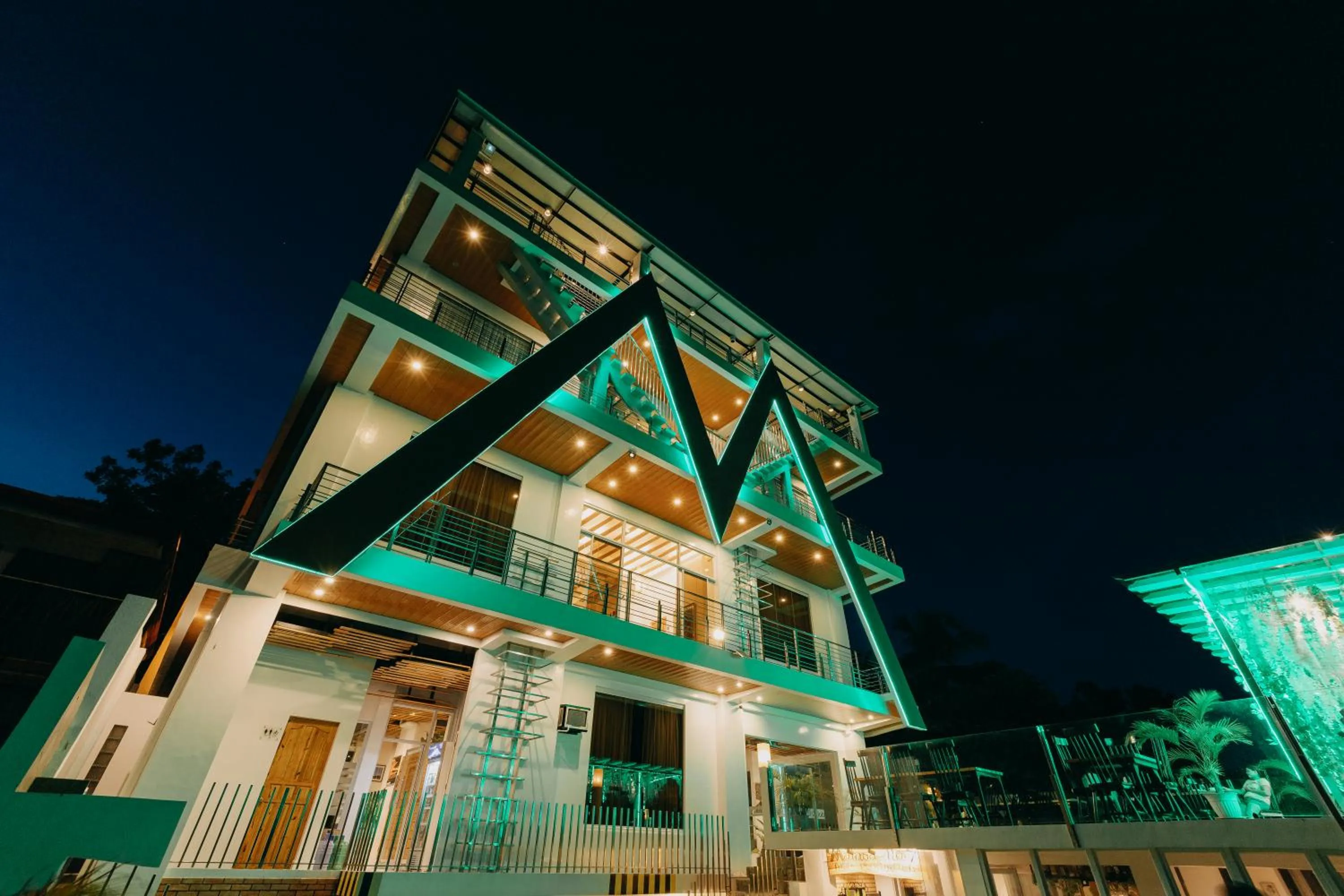 The Marc Vannelli Oslob