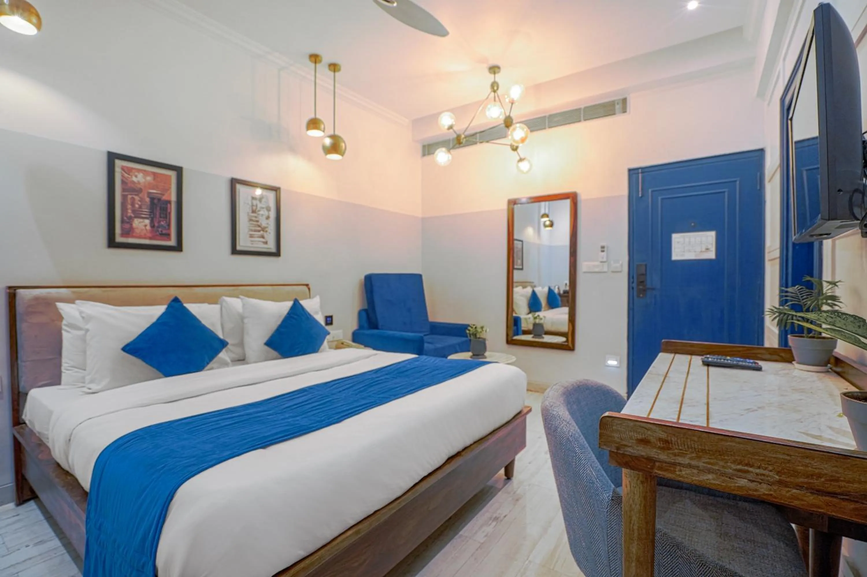 Bed in The Belmonte House By Levelup