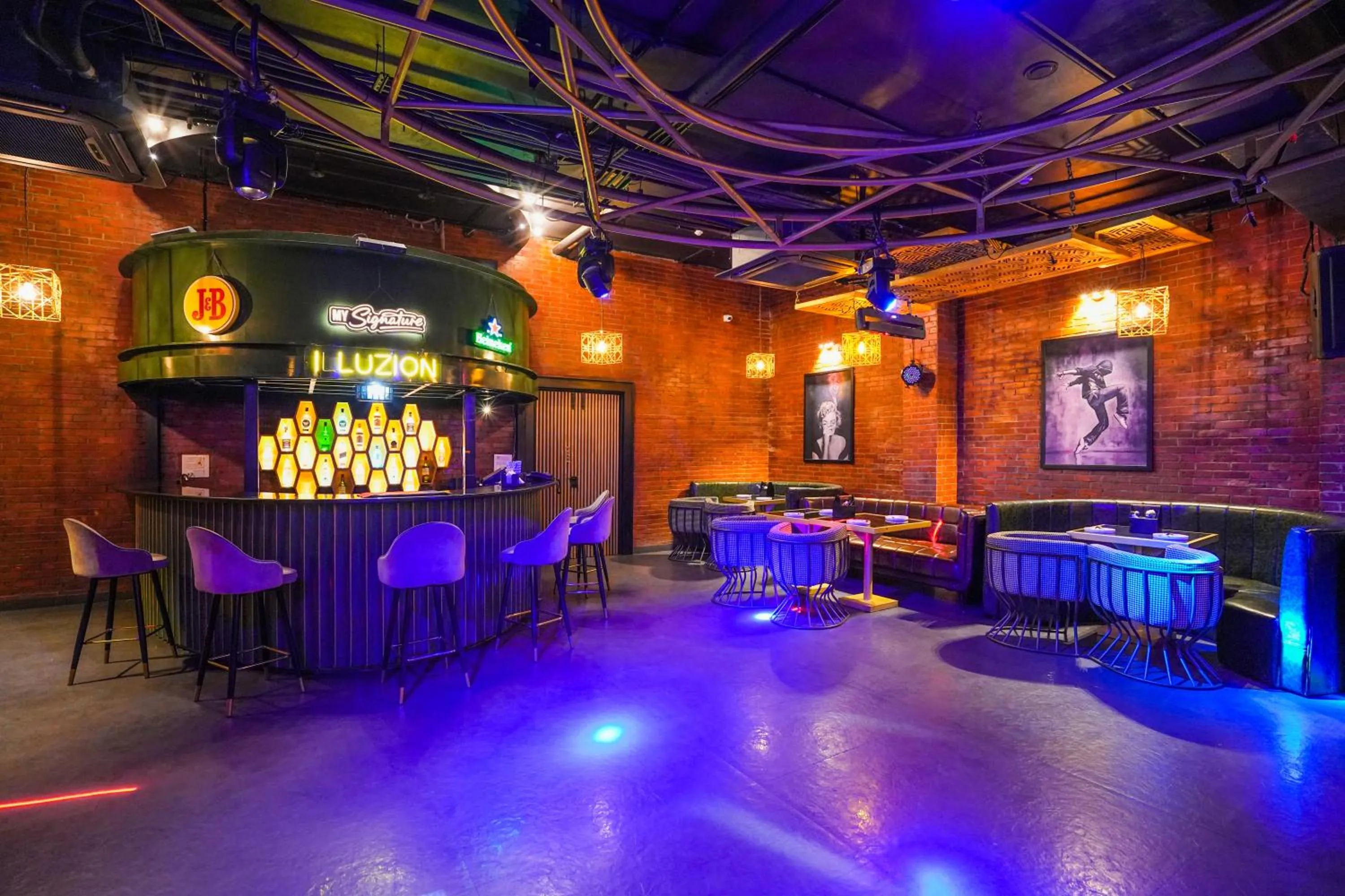 Nightclub / DJ in The Belmonte House By Levelup