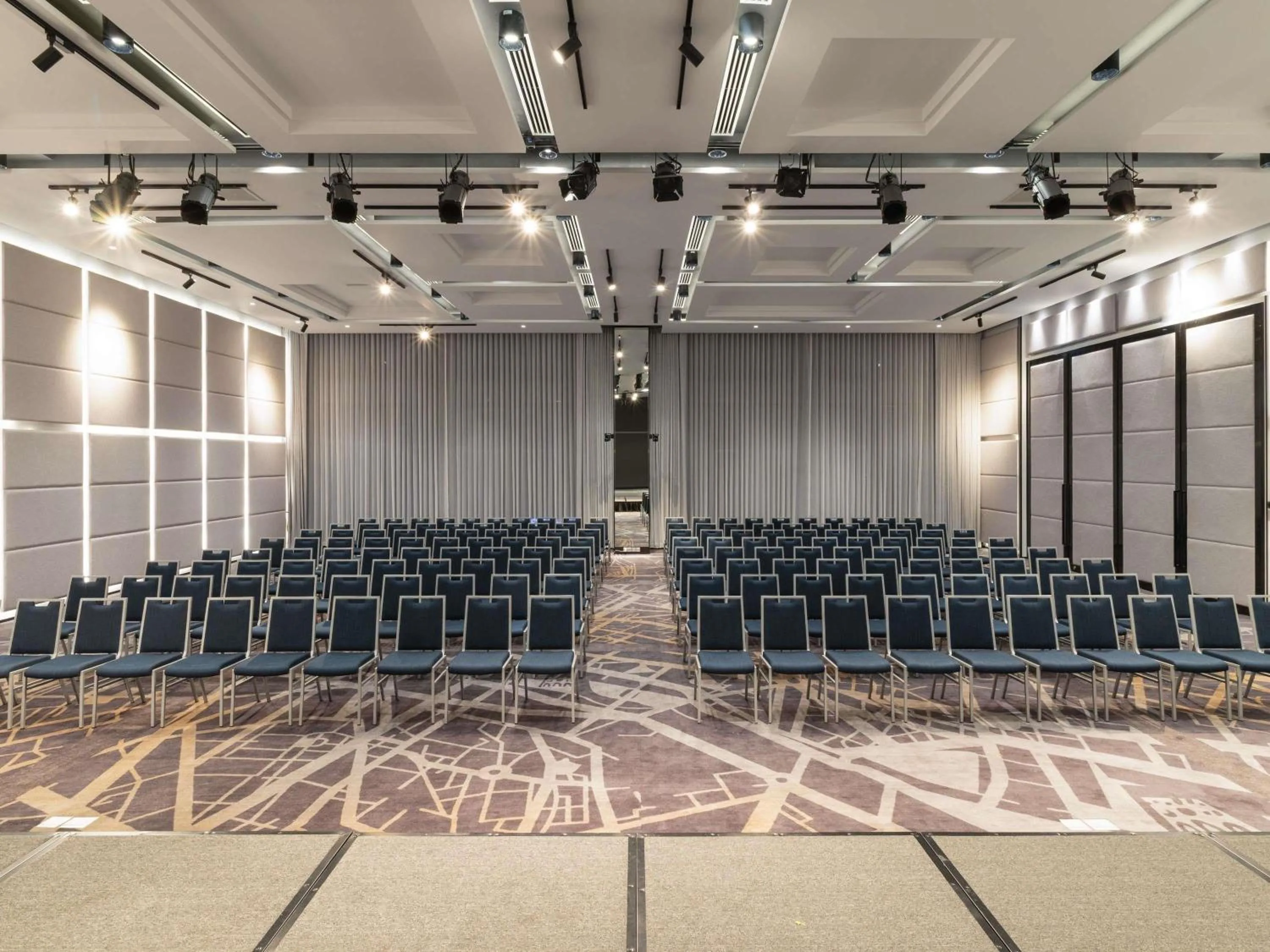 Meeting/conference room in Novotel Phnom Penh BKK 1