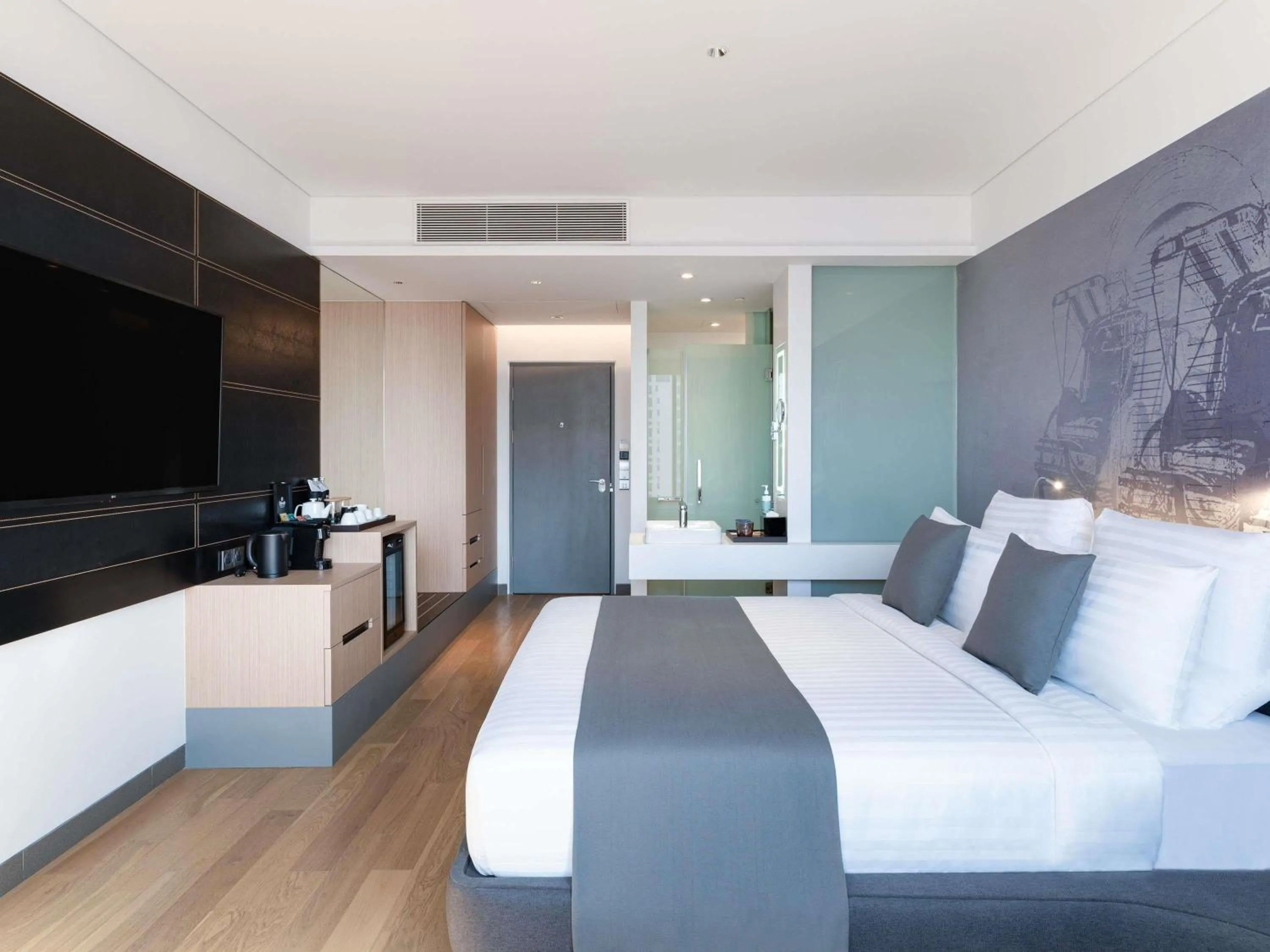 Bedroom, Bed in Novotel Phnom Penh BKK 1