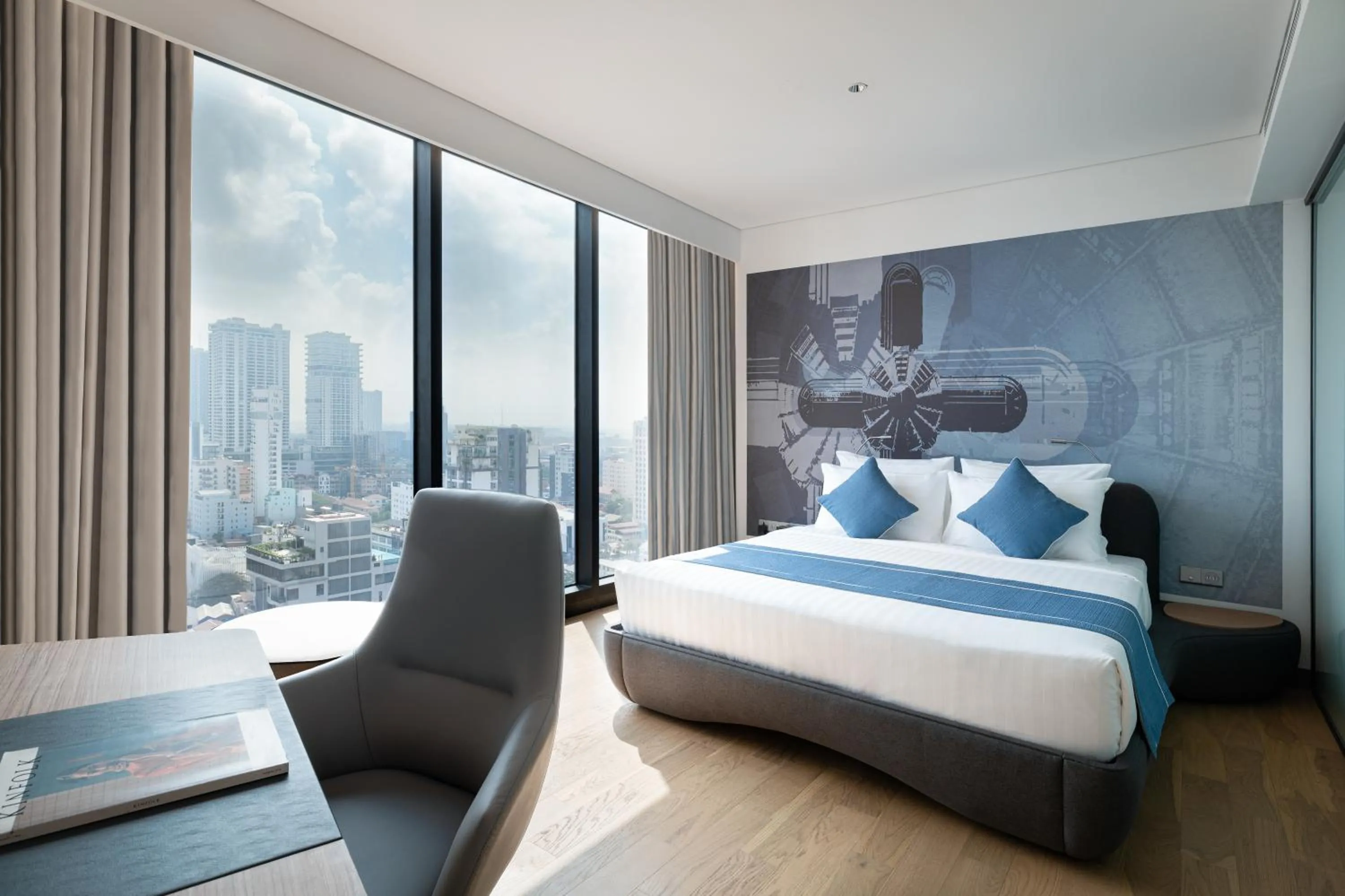 View (from property/room), Bed in Novotel Phnom Penh BKK 1