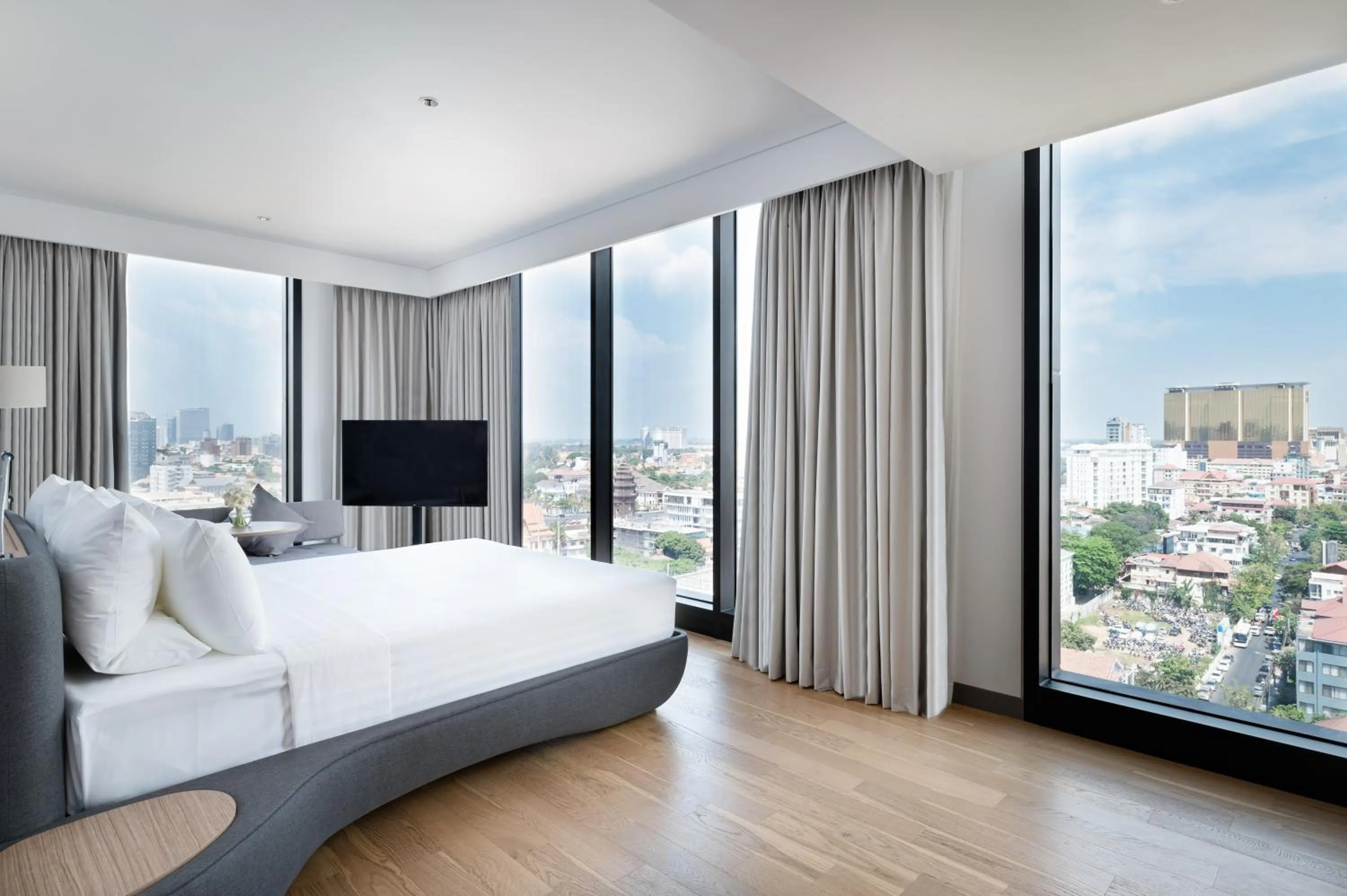 City view, Bed in Novotel Phnom Penh BKK 1