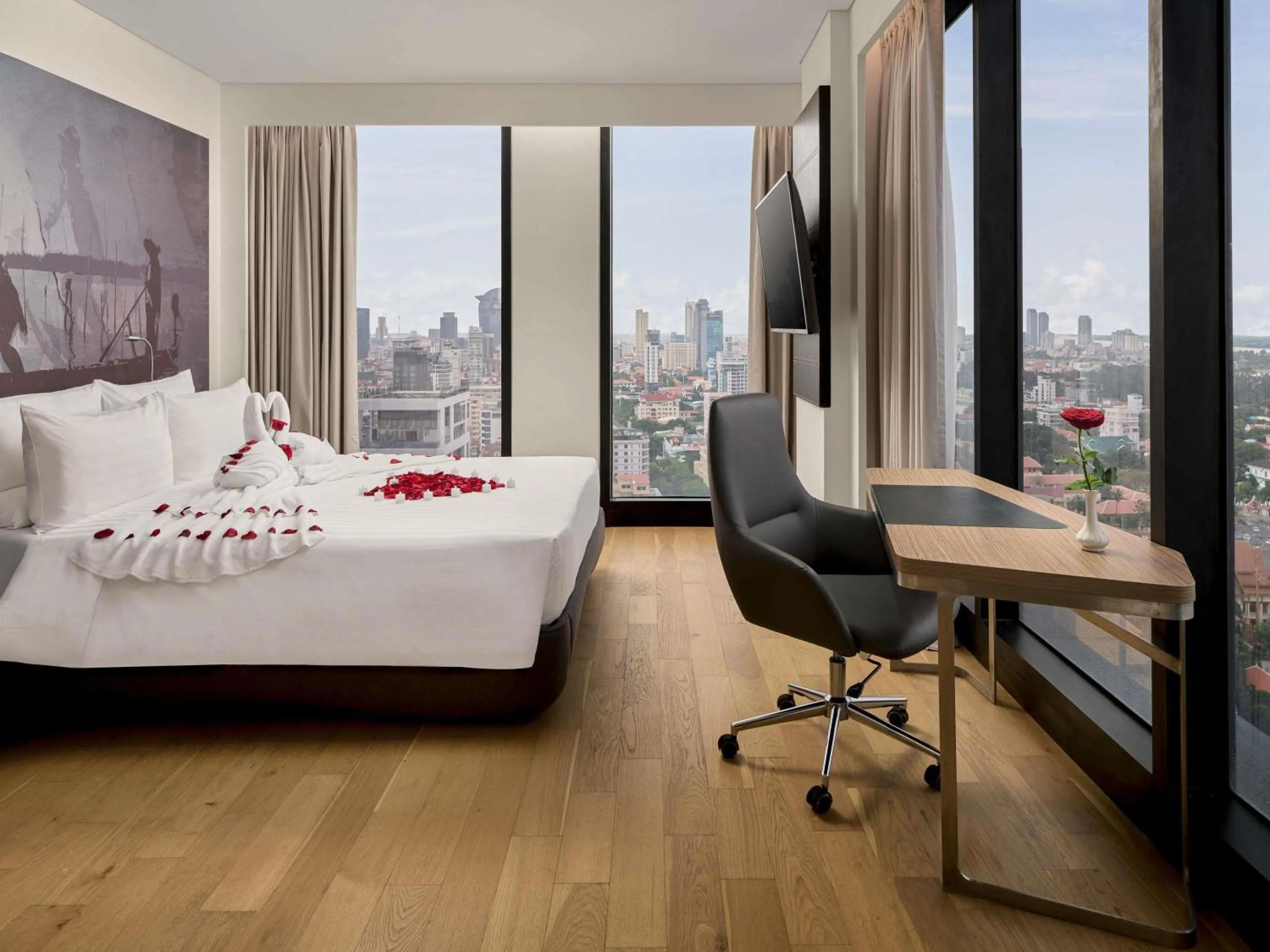 Bedroom, Bed in Novotel Phnom Penh BKK 1