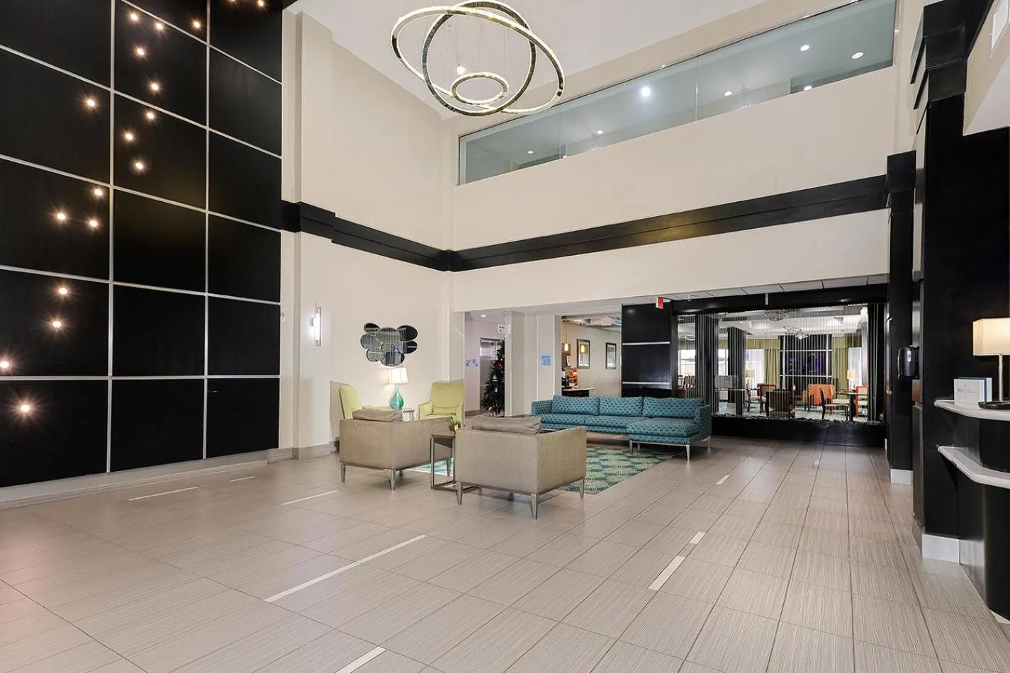 Lobby or reception in Holiday Inn Express & Suites Houston Northwest-Brookhollow by IHG