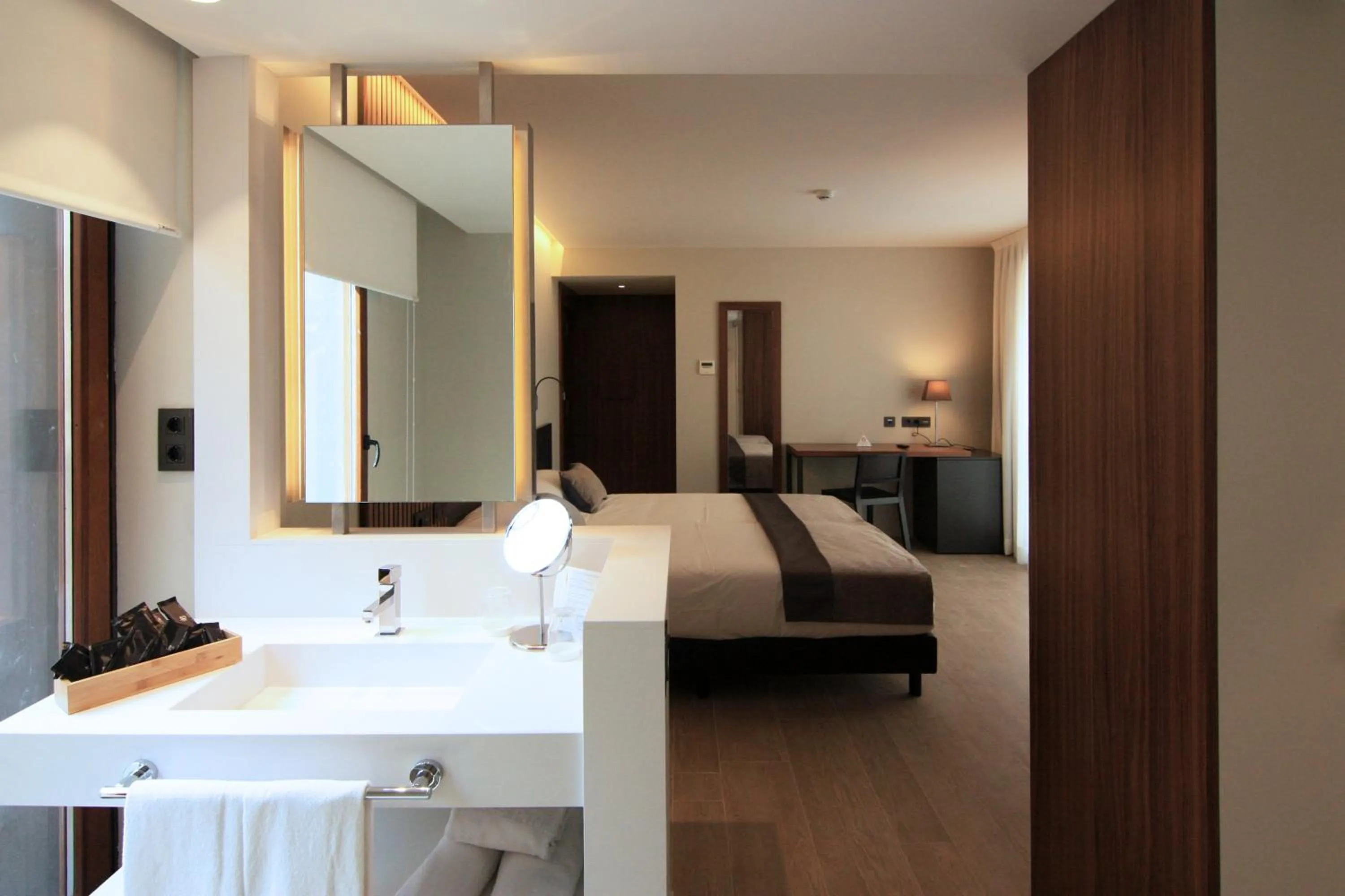 Photo of the whole room, Bed in Hotel Raval de la Mar