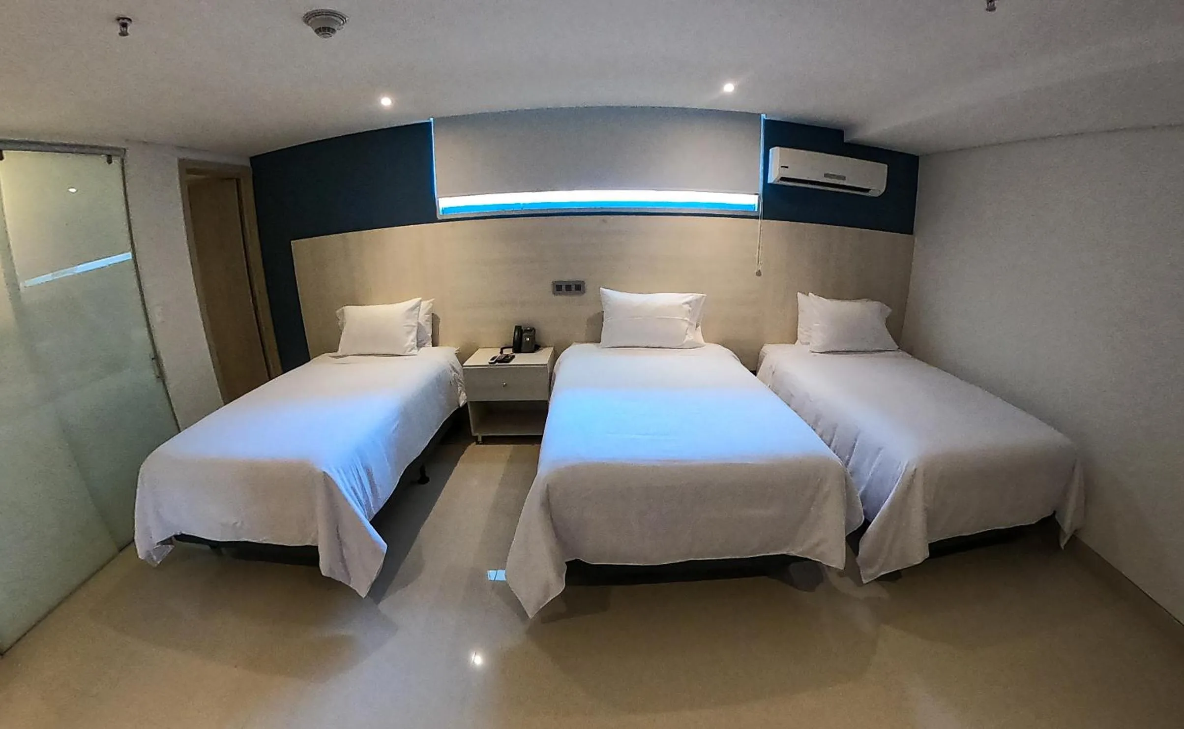 Bed in HOTEL MANZUR