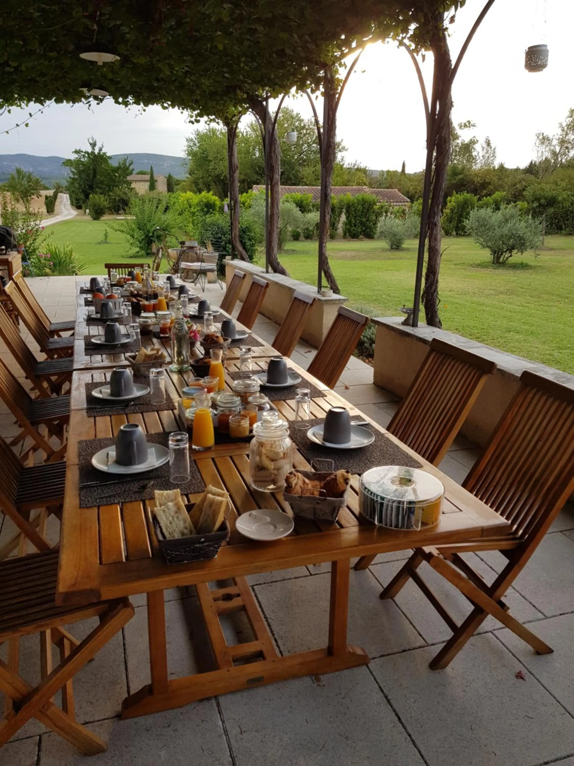 Patio in Mas Clement - Chambre et table d'hôtes