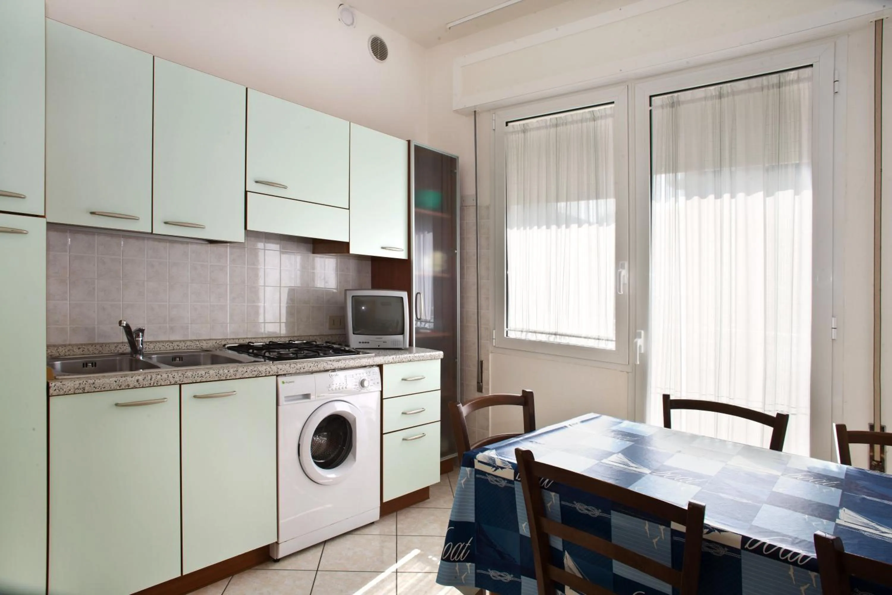 Kitchen or kitchenette in Villa Hanna