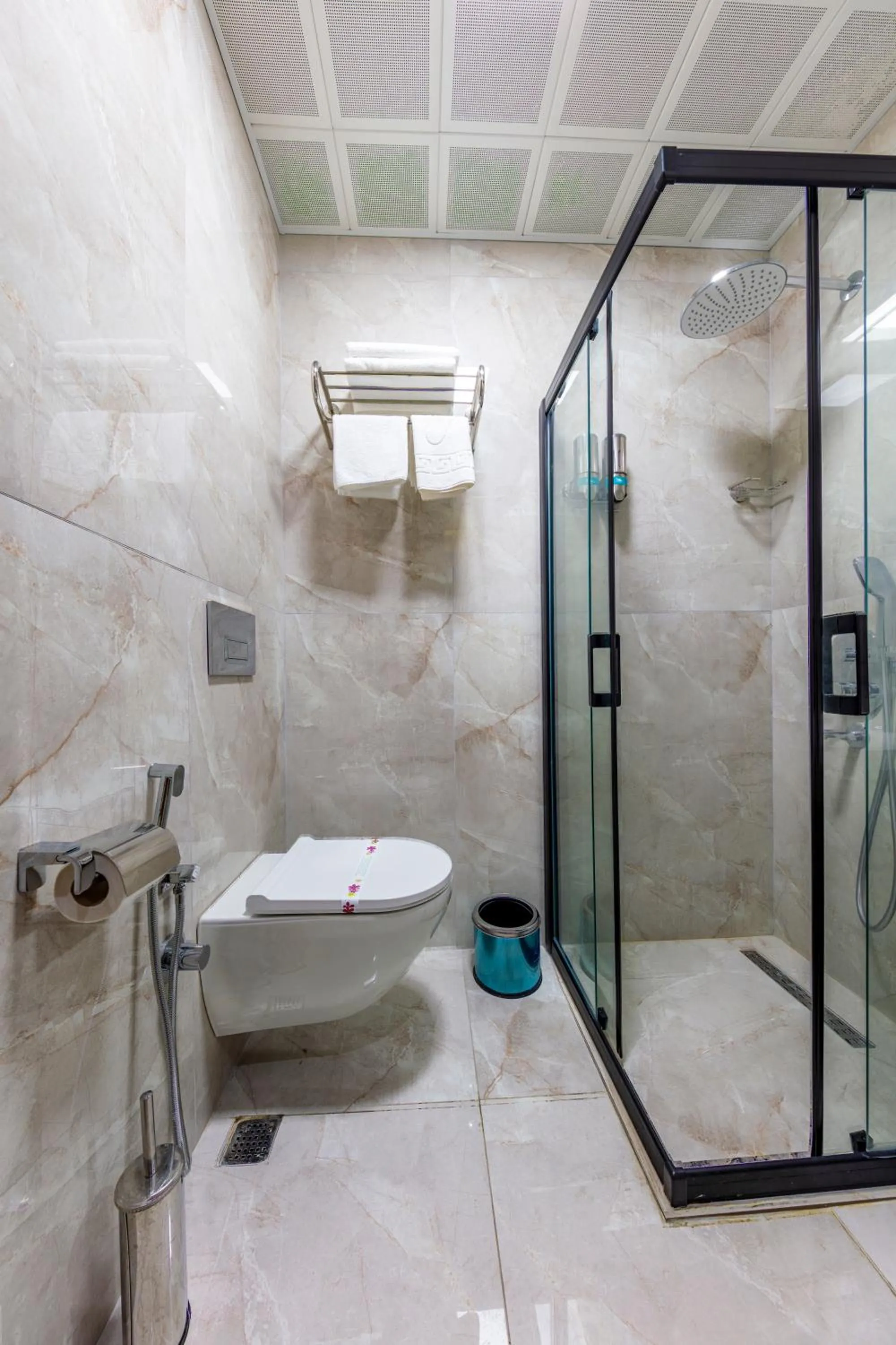 Shower in Dem Premium Hotel - Round Trip Airport Service - Istanbul International Airport
