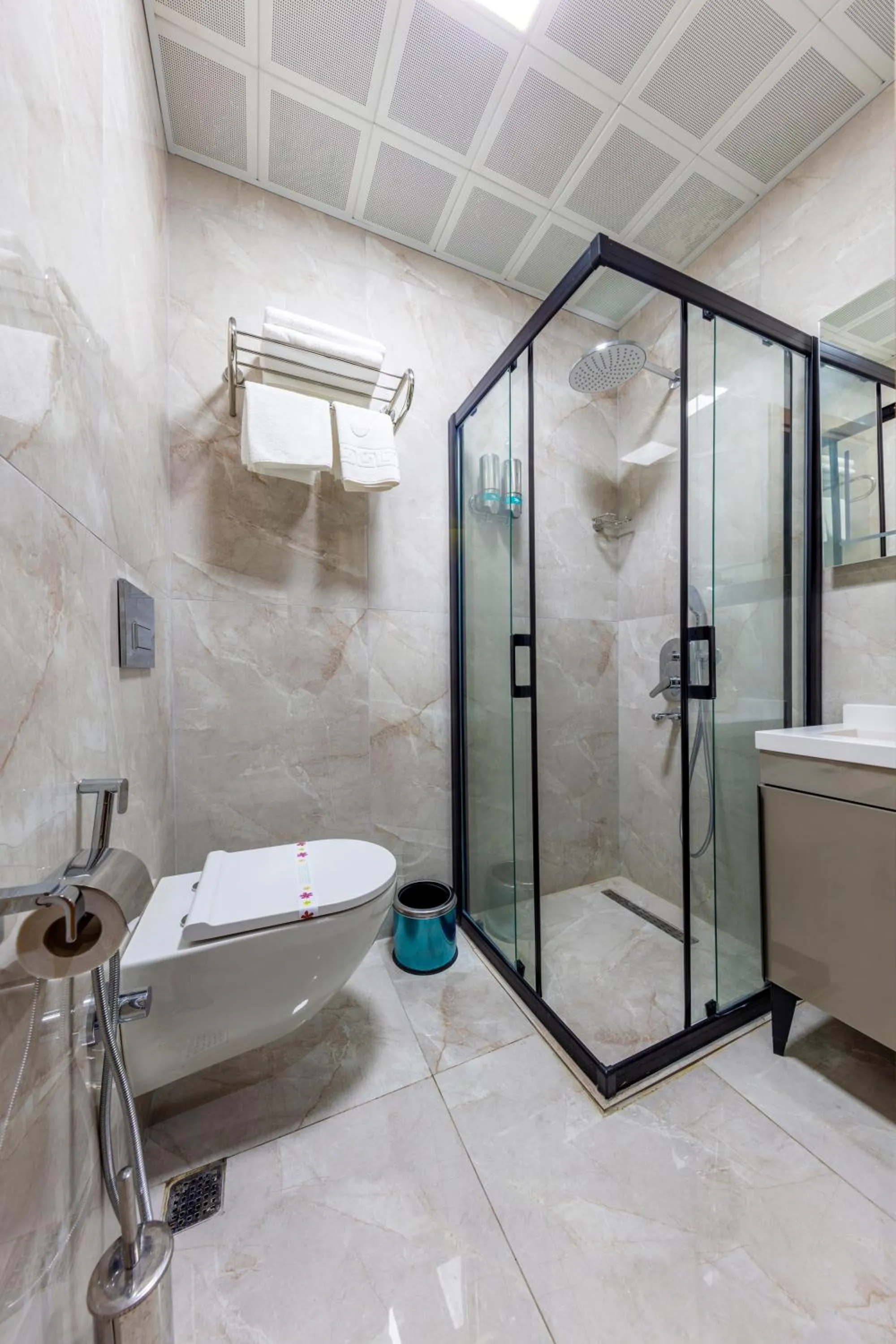 Shower in Dem Premium Hotel - Round Trip Airport Service - Istanbul International Airport